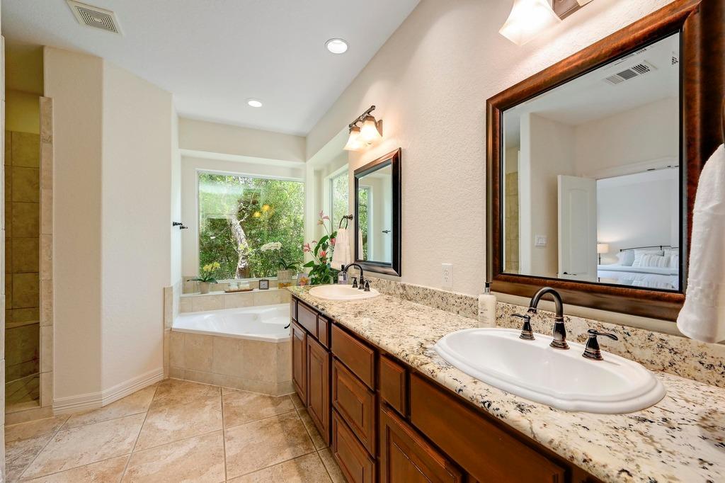 1031 Water Park Rd, Wimberley, TX 78676