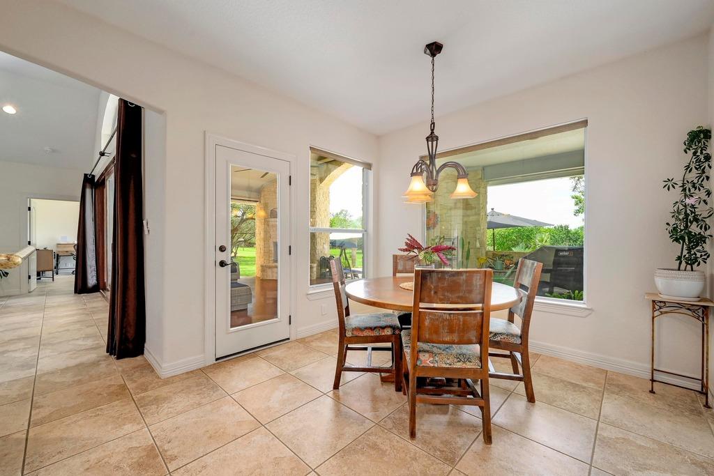 1031 Water Park Rd, Wimberley, TX 78676