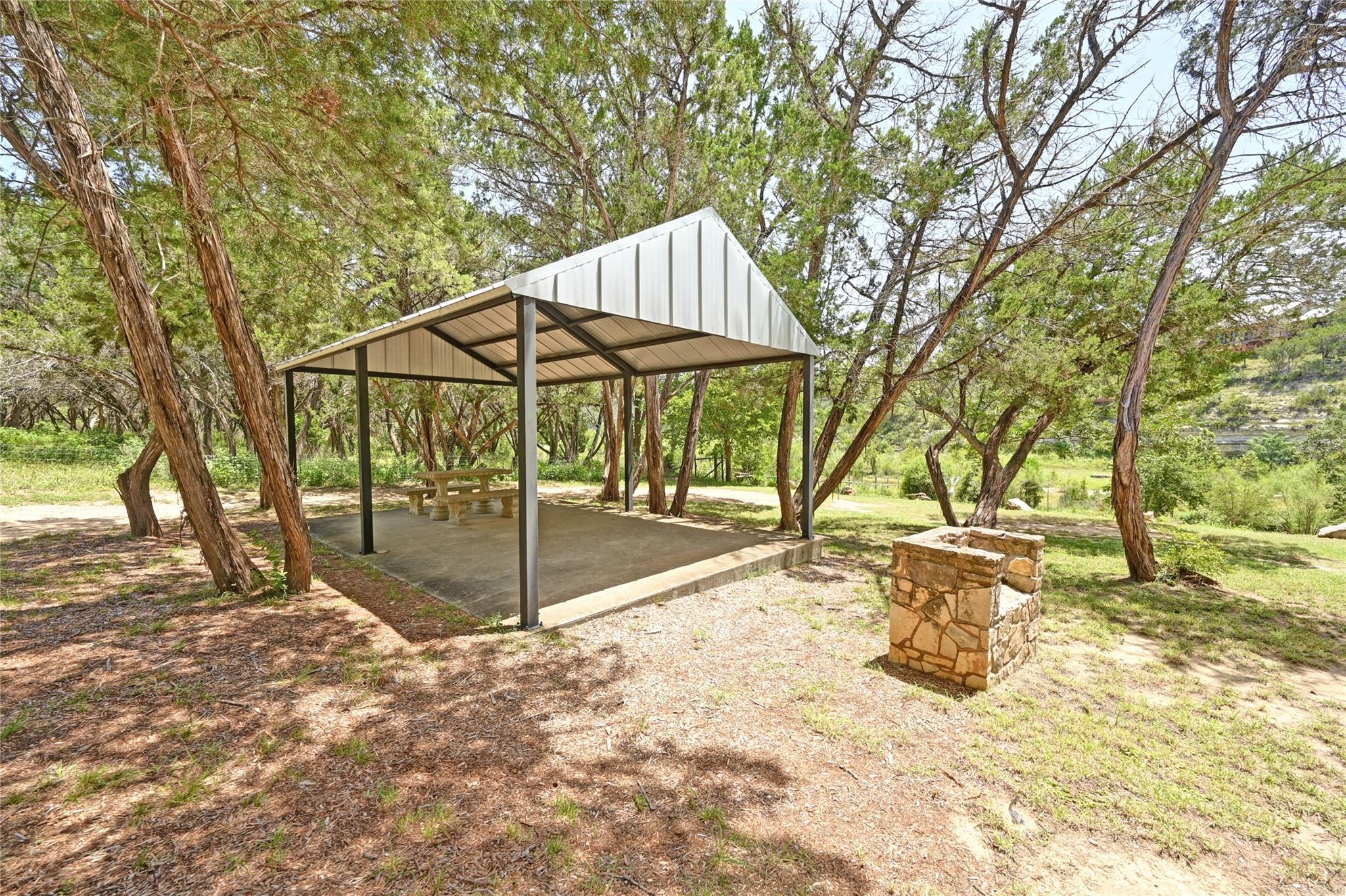 1031 Water Park Rd, Wimberley, TX 78676