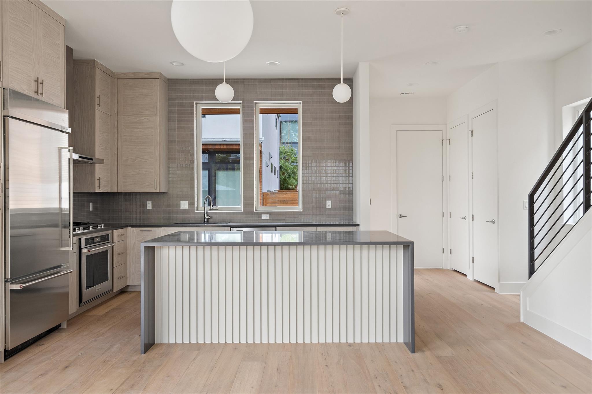 900 S 2nd St # 18, Austin, TX 78704