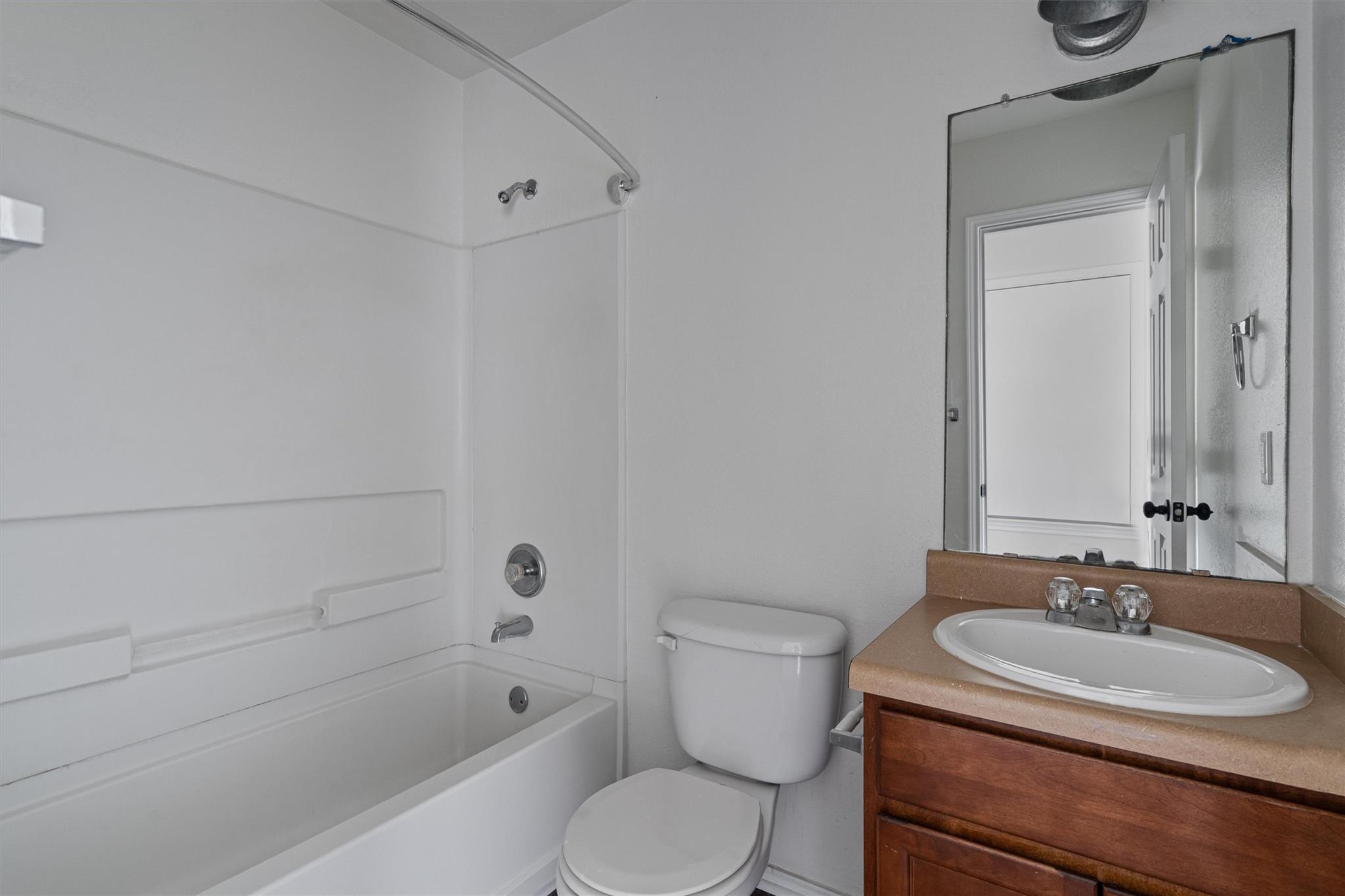 1106 Canada Wild Dr, Buda, TX 78610