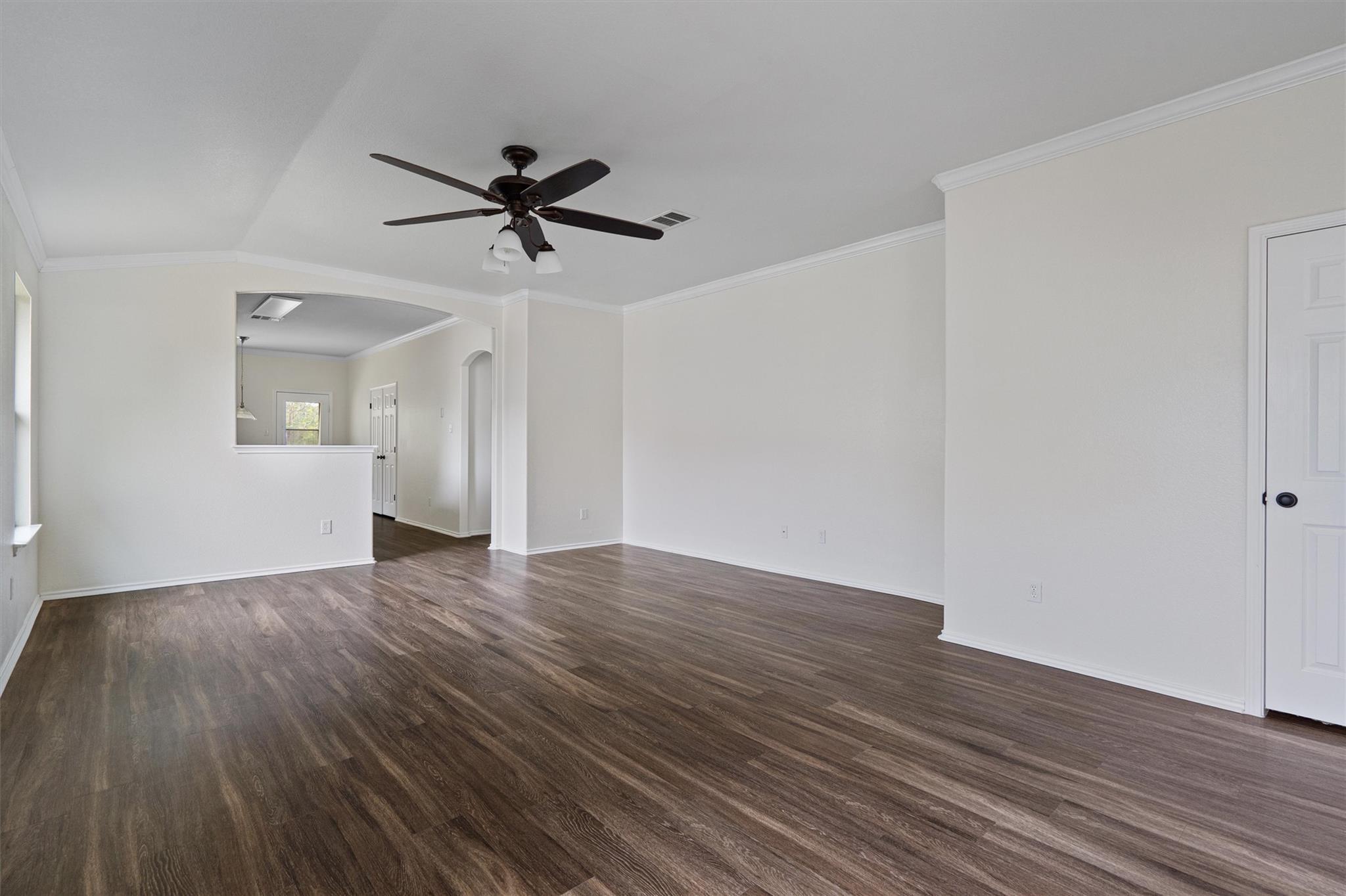 1106 Canada Wild Dr, Buda, TX 78610