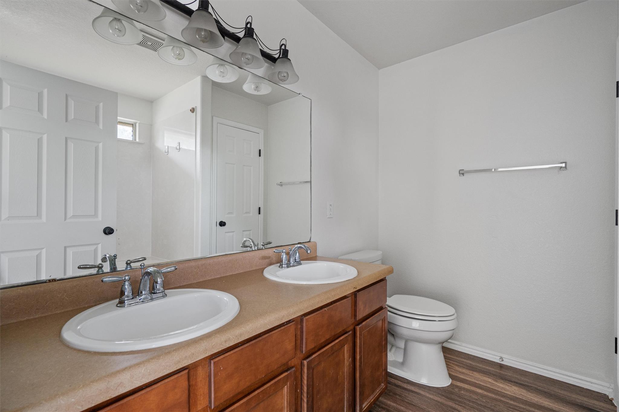 1106 Canada Wild Dr, Buda, TX 78610