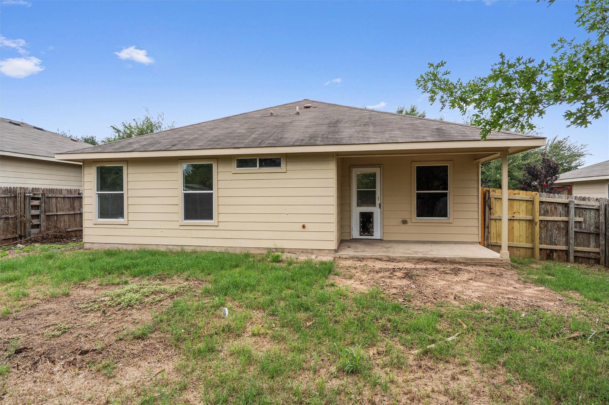 1106 Canada Wild Dr, Buda, TX 78610