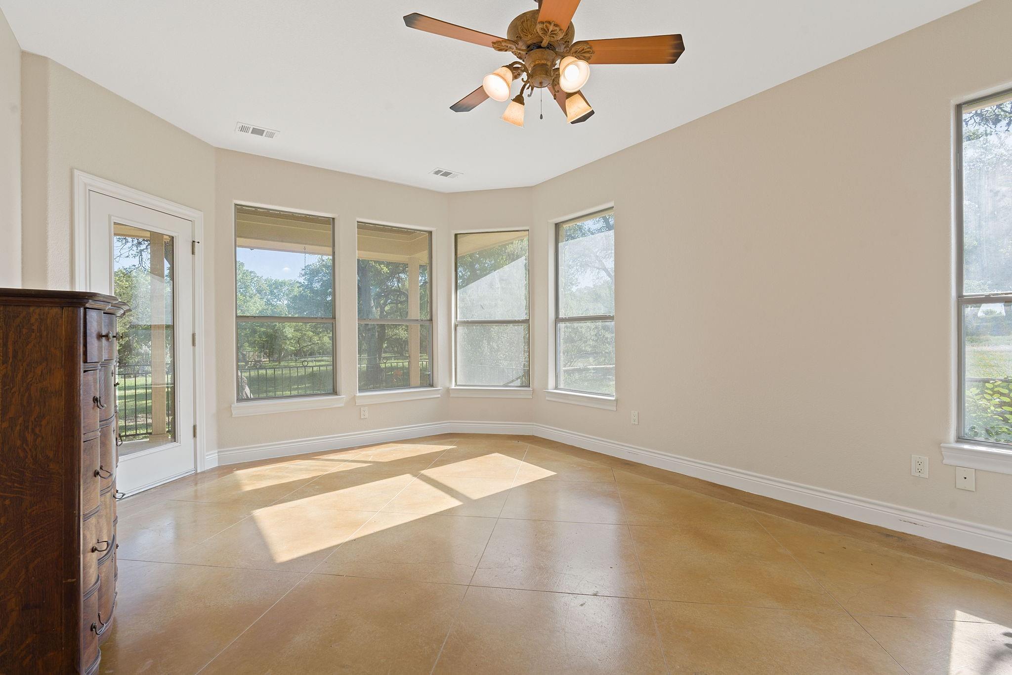 10221B David Moore, Austin, TX 78748