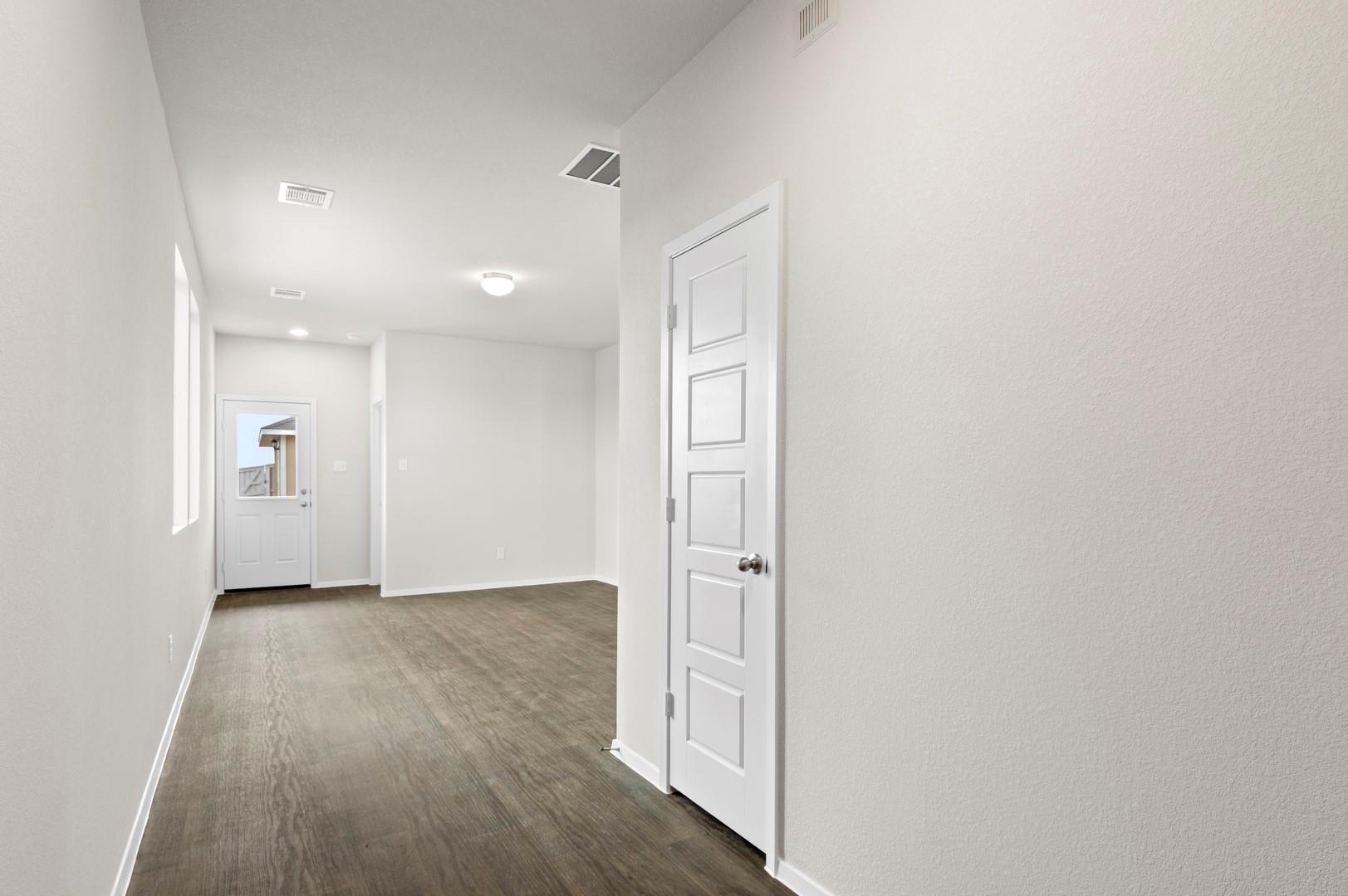 2963 Winding Creek Rd, Kyle, TX 78640