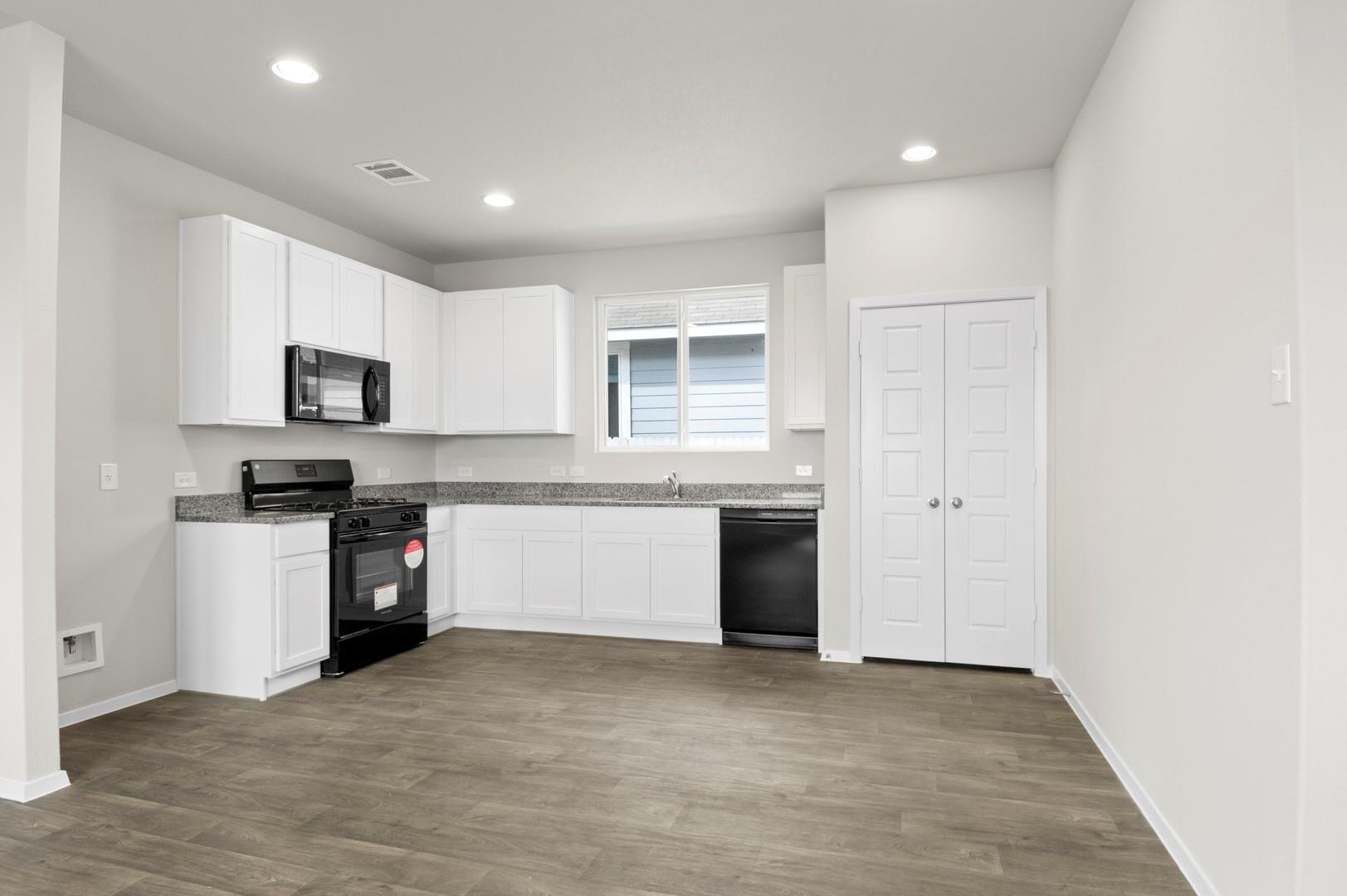 2963 Winding Creek Rd, Kyle, TX 78640