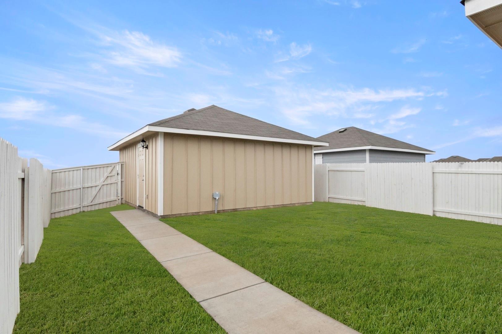 2963 Winding Creek Rd, Kyle, TX 78640