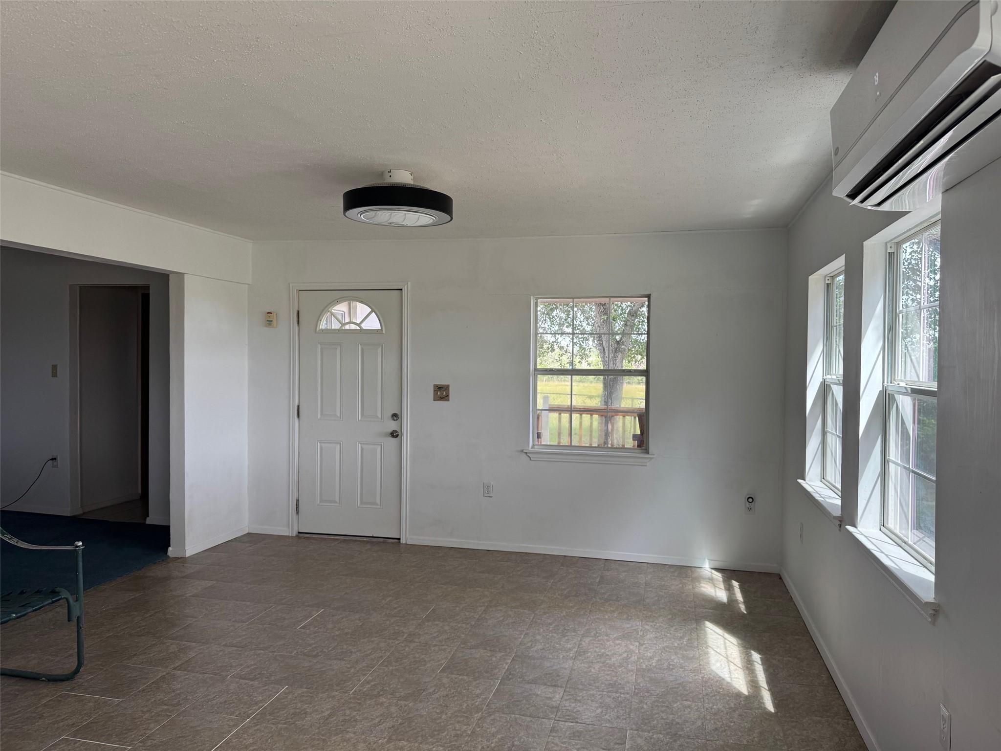 4317 Fm 955 Rd, Fayetteville, TX 78940