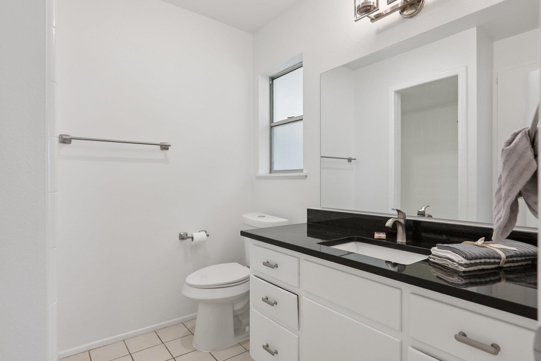 1334 Carnation Ln, New Braunfels, TX 78130