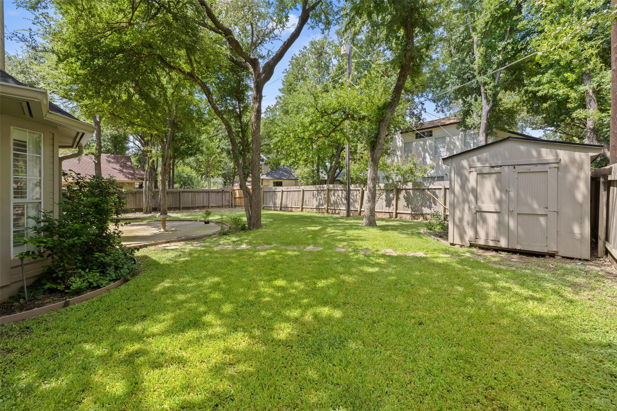 1004 Oaklands Dr, Round Rock, TX 78681