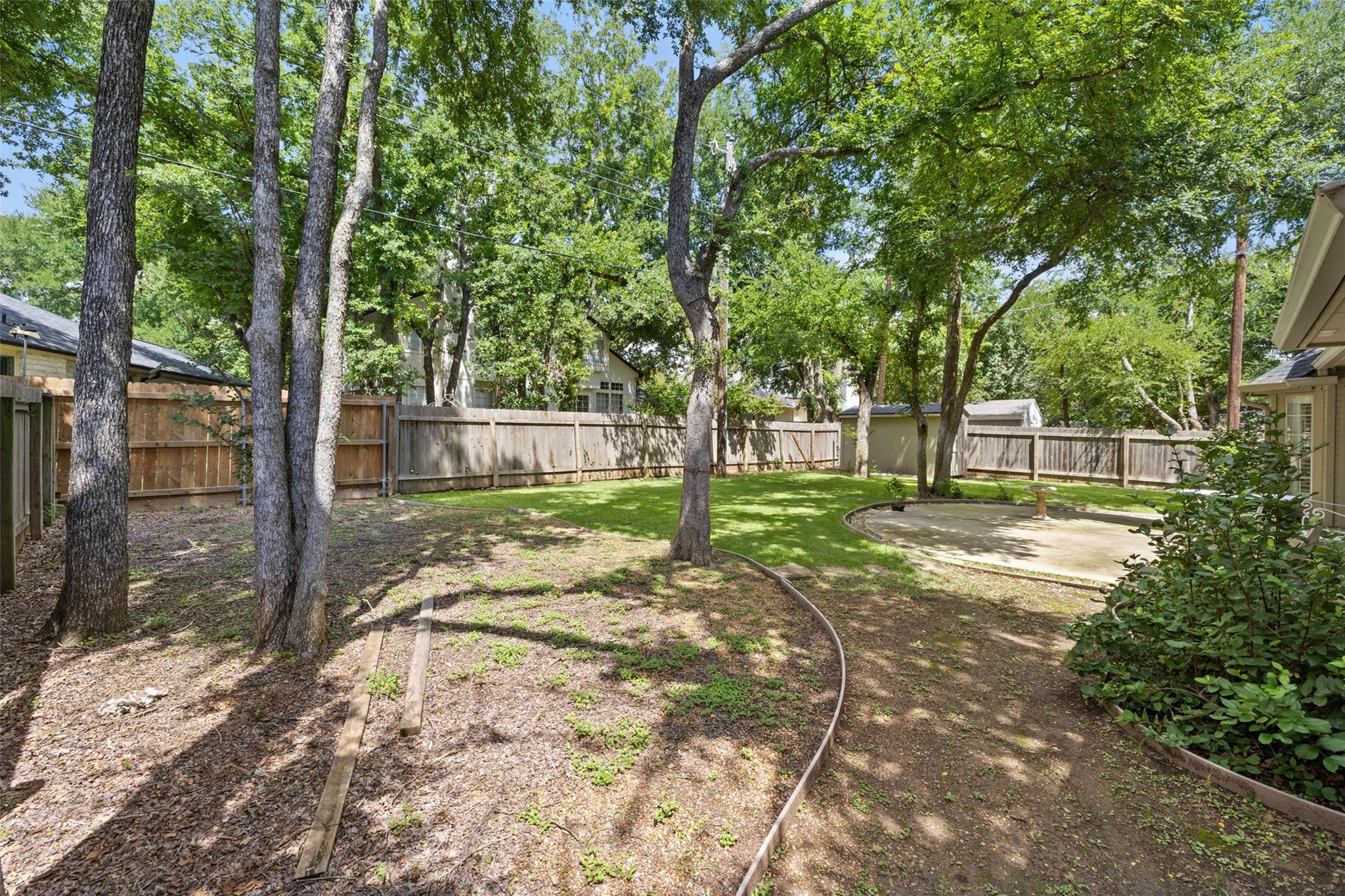 1004 Oaklands Dr, Round Rock, TX 78681