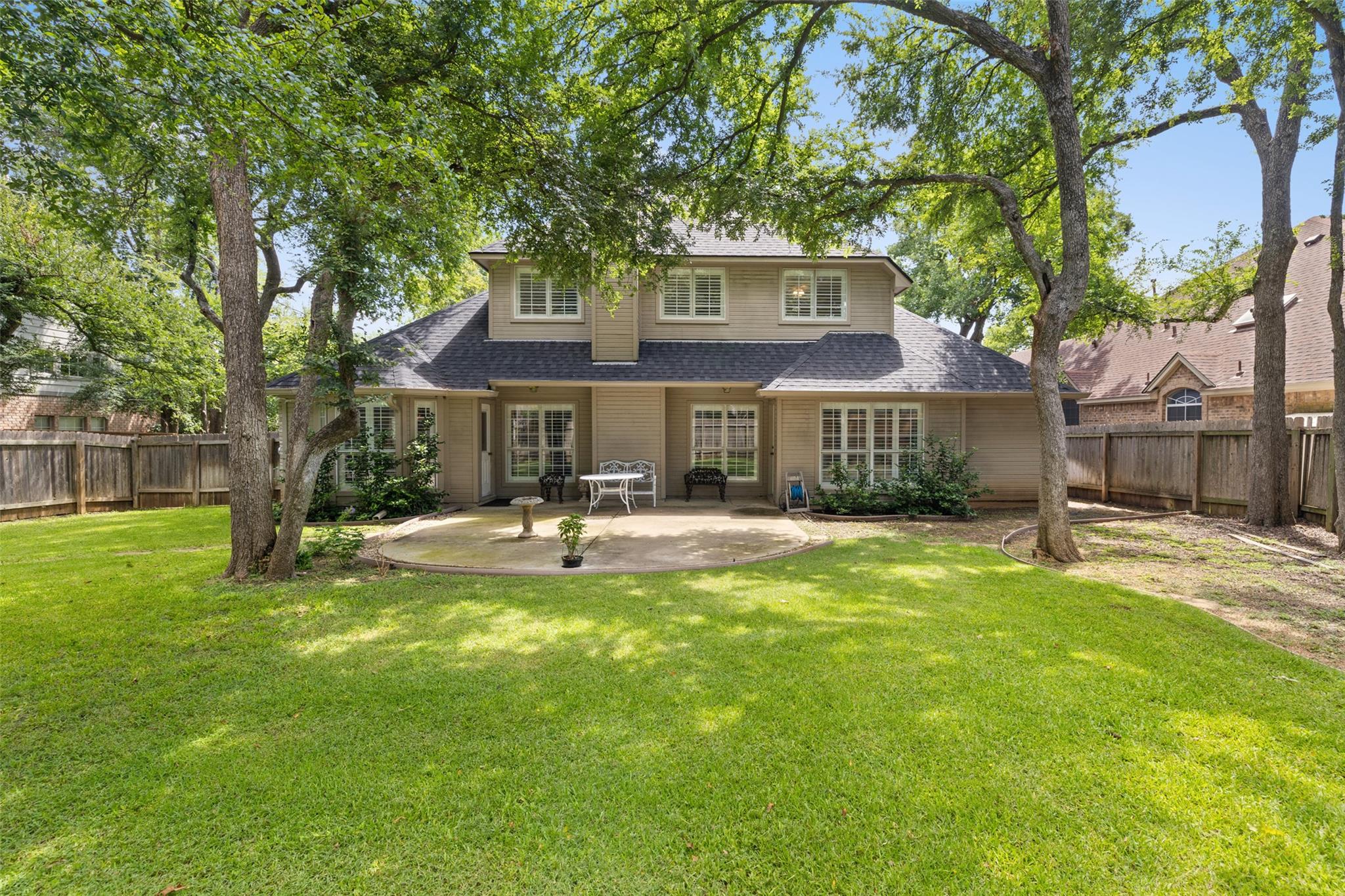 1004 Oaklands Dr, Round Rock, TX 78681