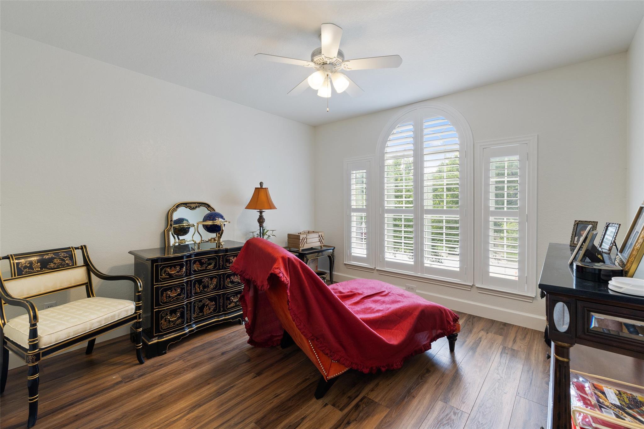 1004 Oaklands Dr, Round Rock, TX 78681