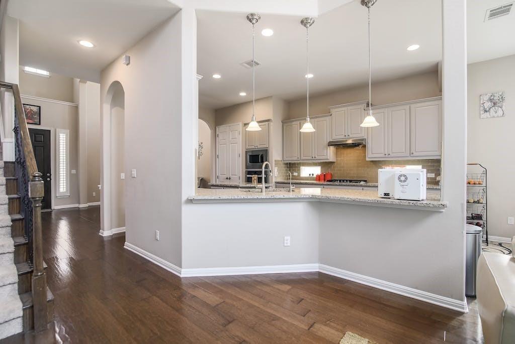 121 Alondra Way, Round Rock, TX 78681