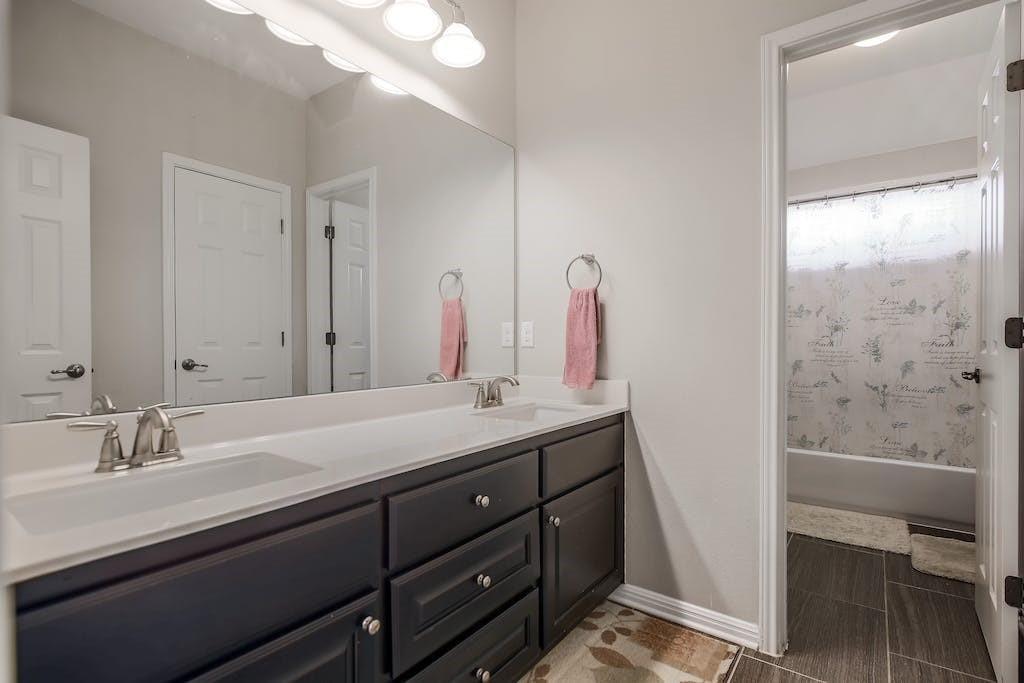 121 Alondra Way, Round Rock, TX 78681