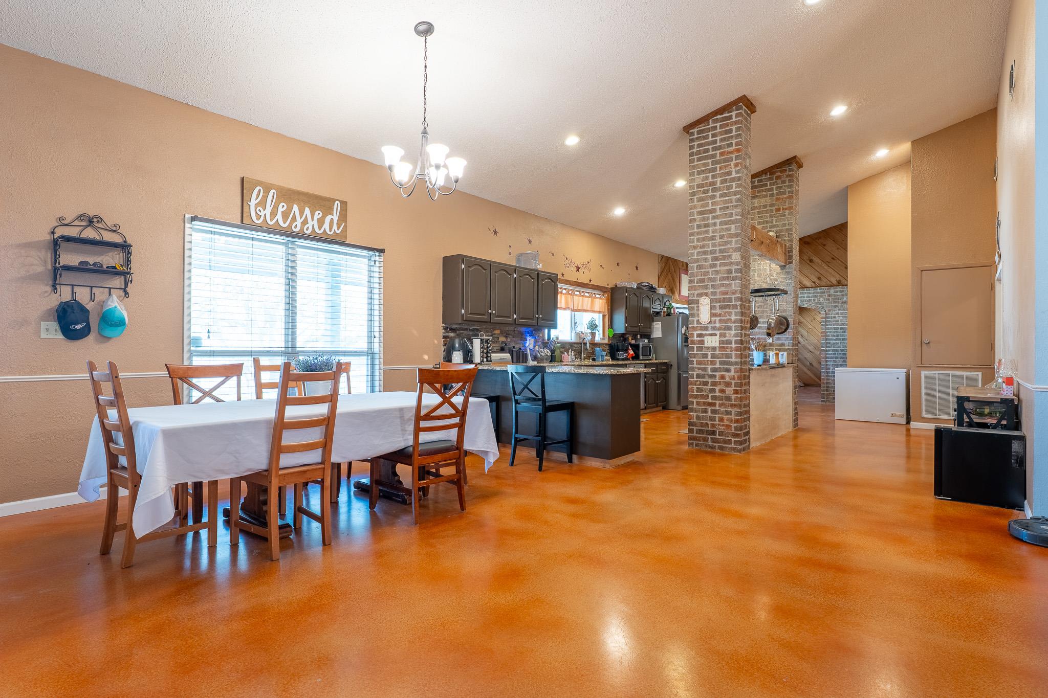 2700 County Road 224, Florence, TX 76527