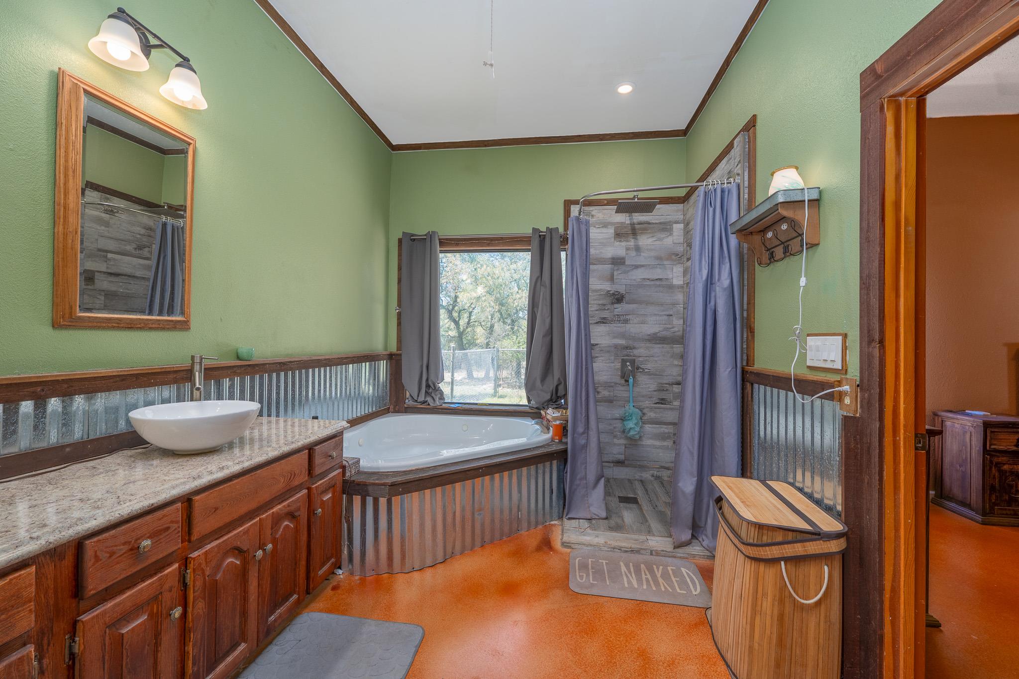 2700 County Road 224, Florence, TX 76527
