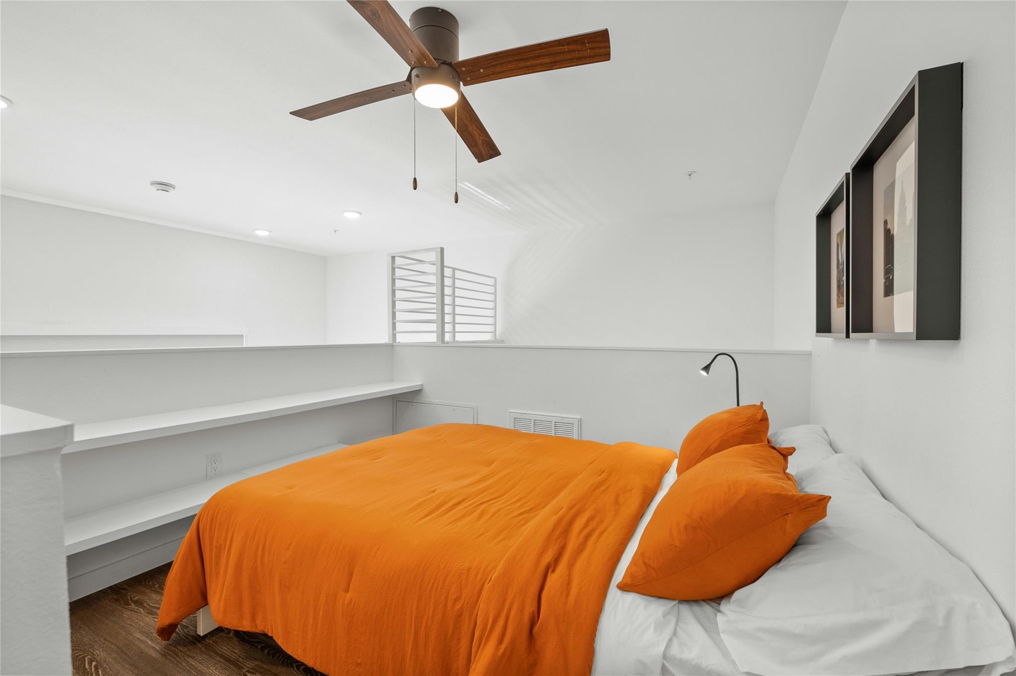 49 Navasota St # 214, Austin, TX 78702