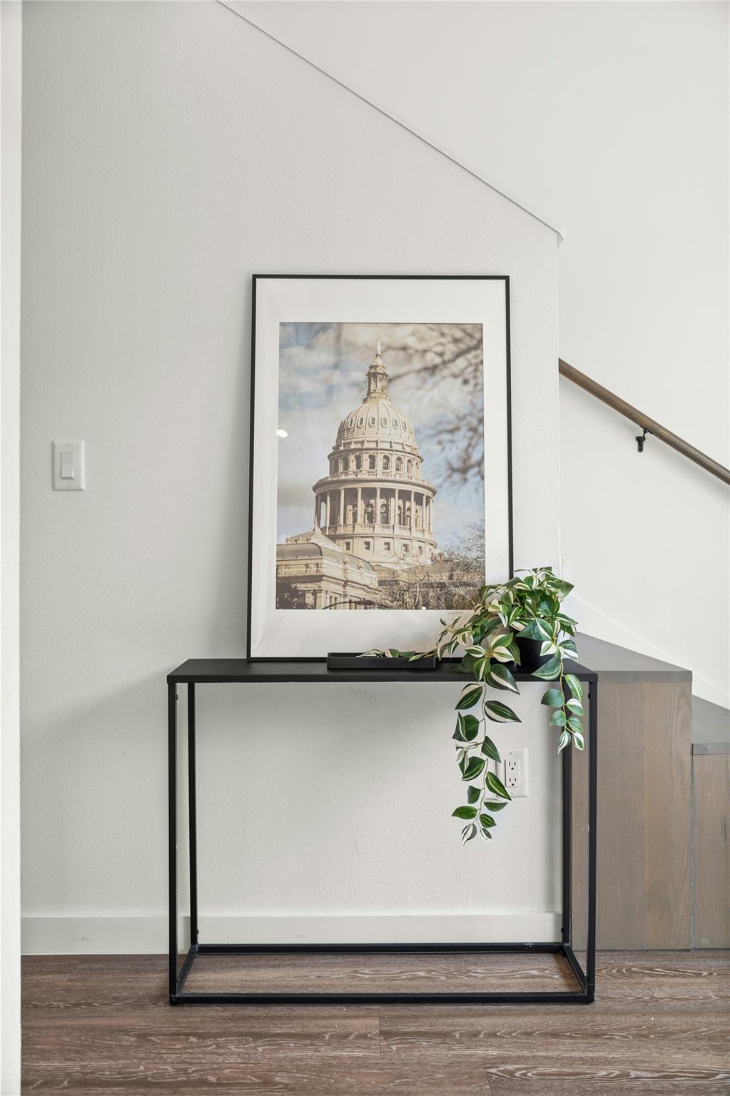 49 Navasota St # 214, Austin, TX 78702