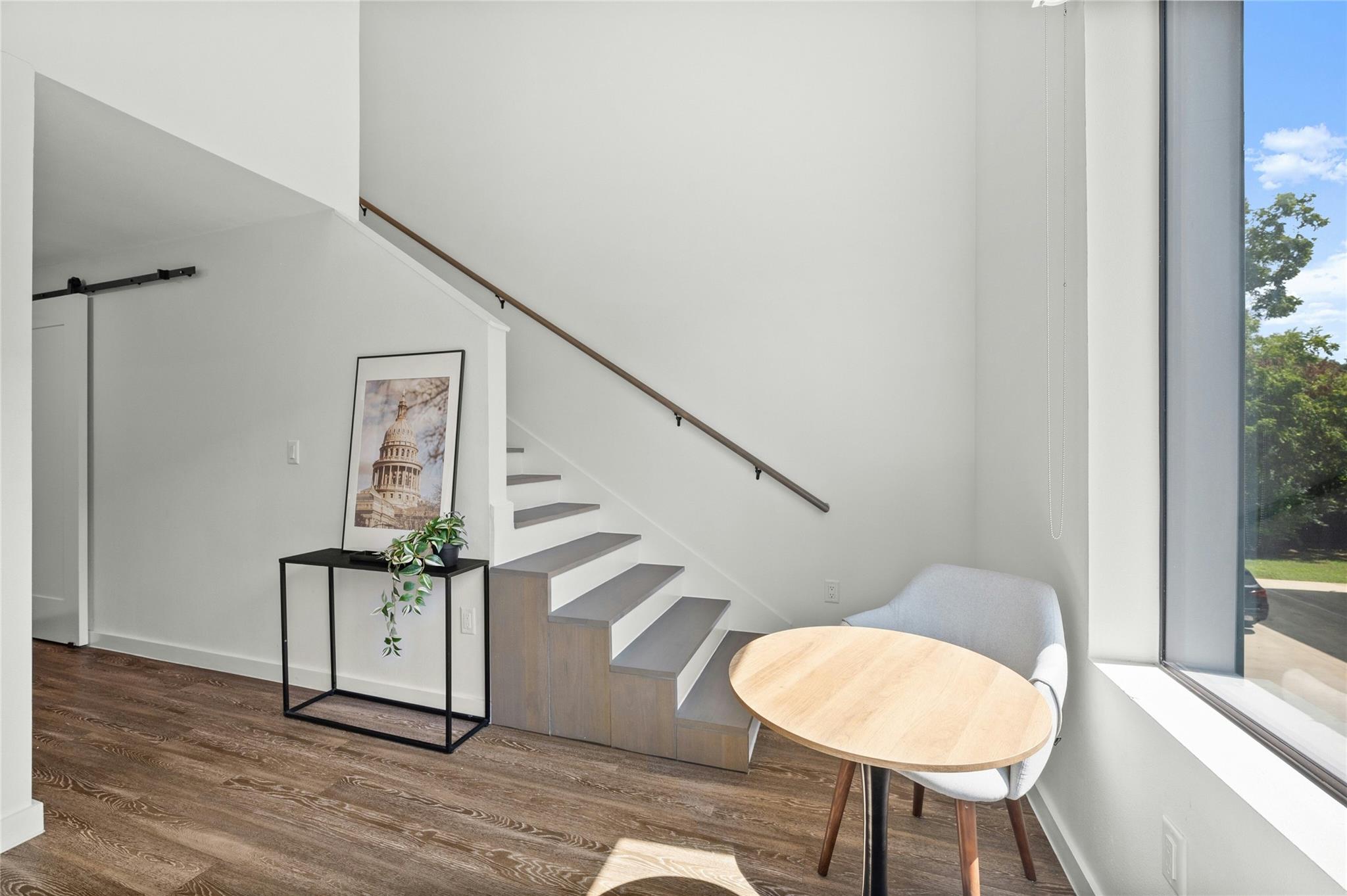 49 Navasota St # 214, Austin, TX 78702