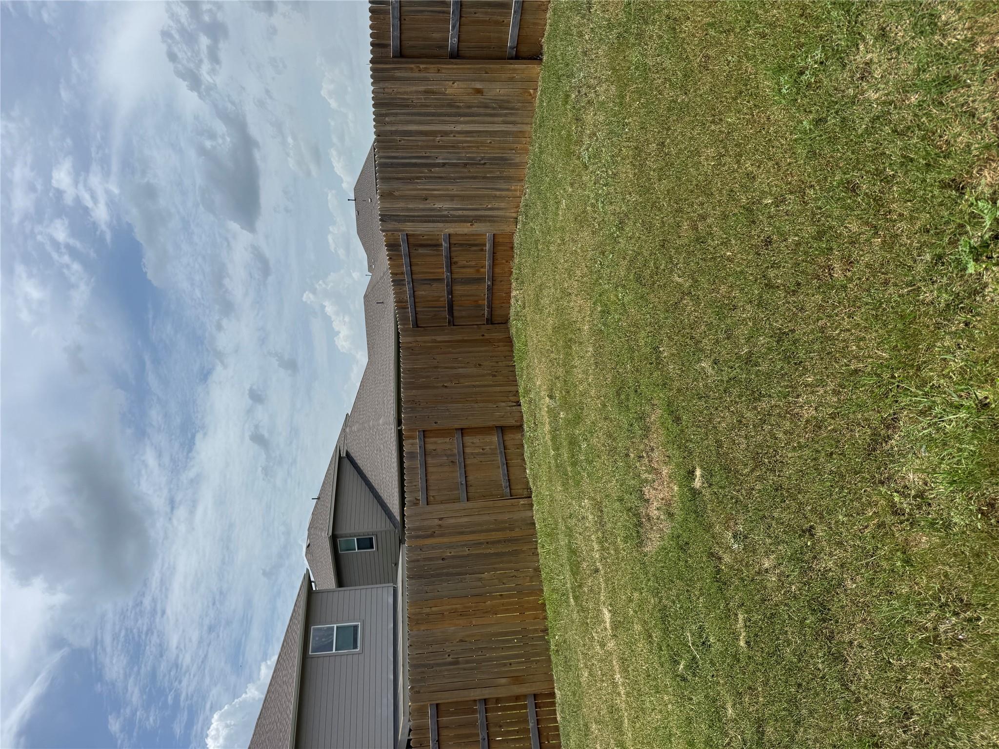 209 Driftwood Ln, Bastrop, TX 78602