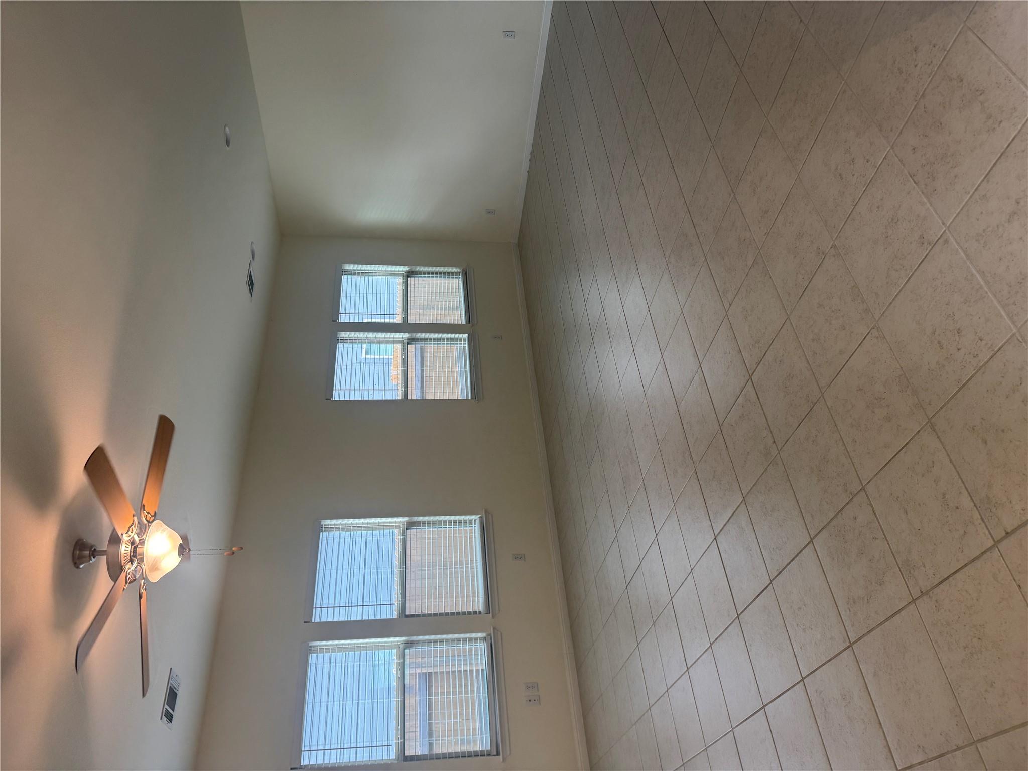 209 Driftwood Ln, Bastrop, TX 78602