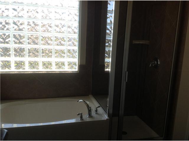 805 ROYAL BURGESS Dr, Round Rock, TX 78664