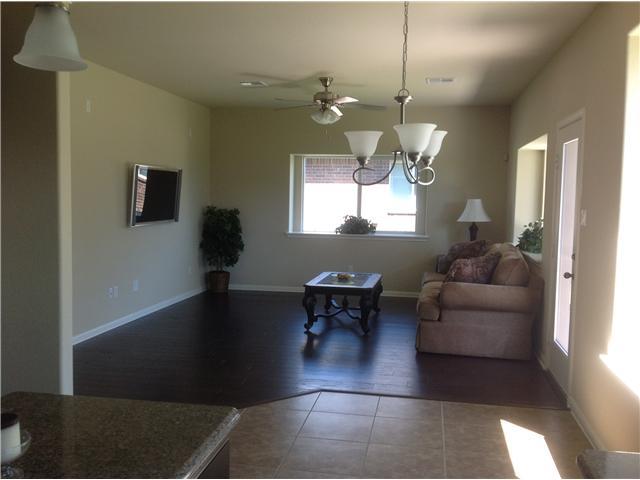 805 ROYAL BURGESS Dr, Round Rock, TX 78664