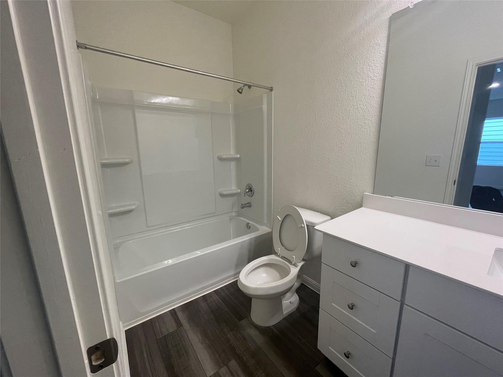 501 Redfish Ln, Hutto, TX 78634