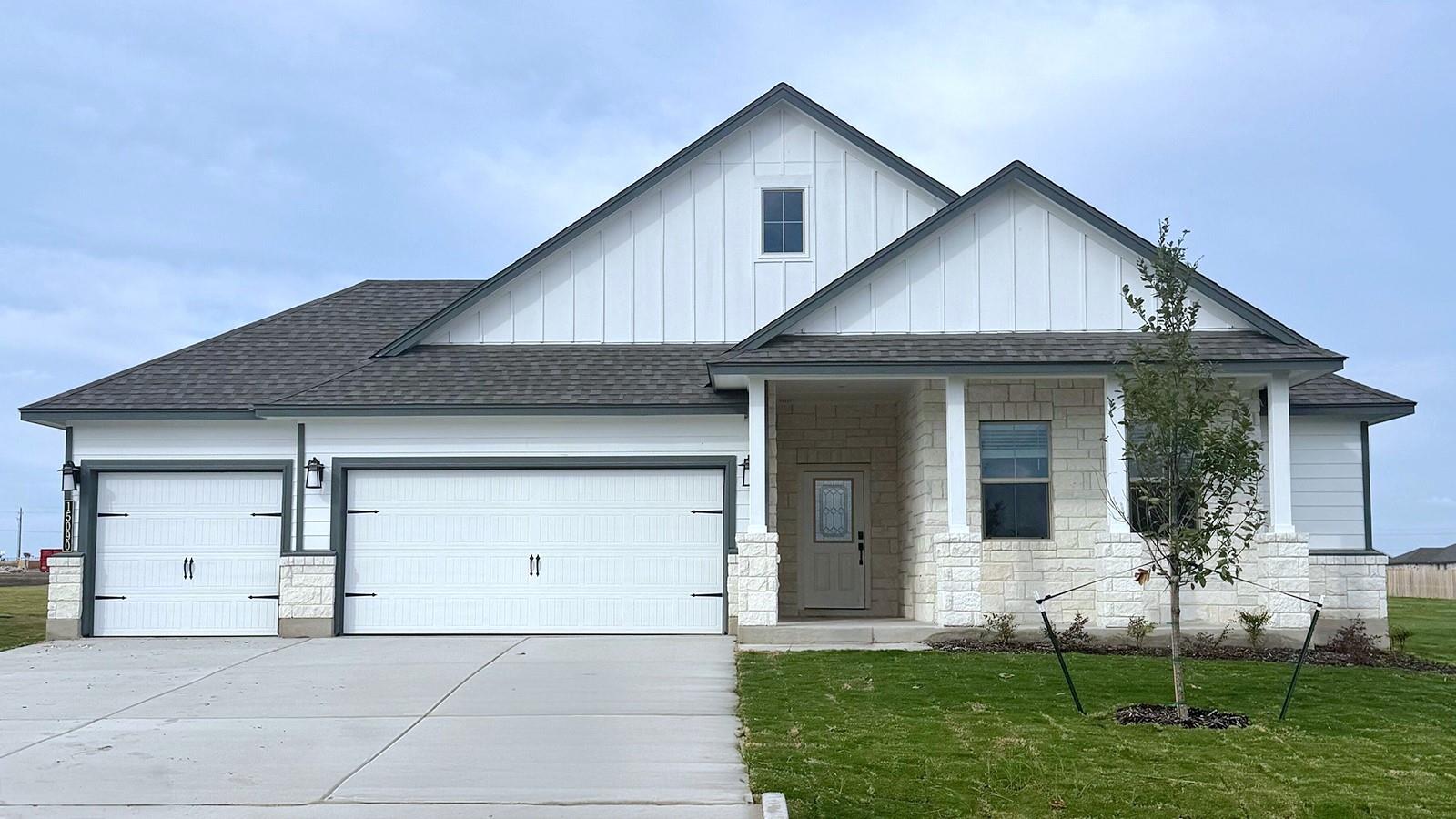 15090 Planeview Dr, Salado, TX 76571