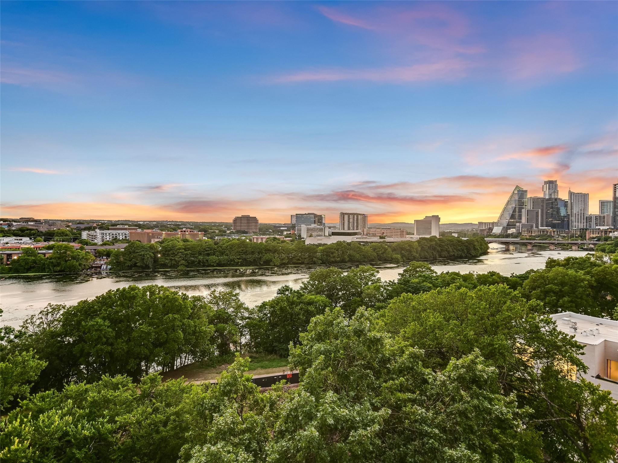 54 Rainey St # 922, Austin, TX 78701