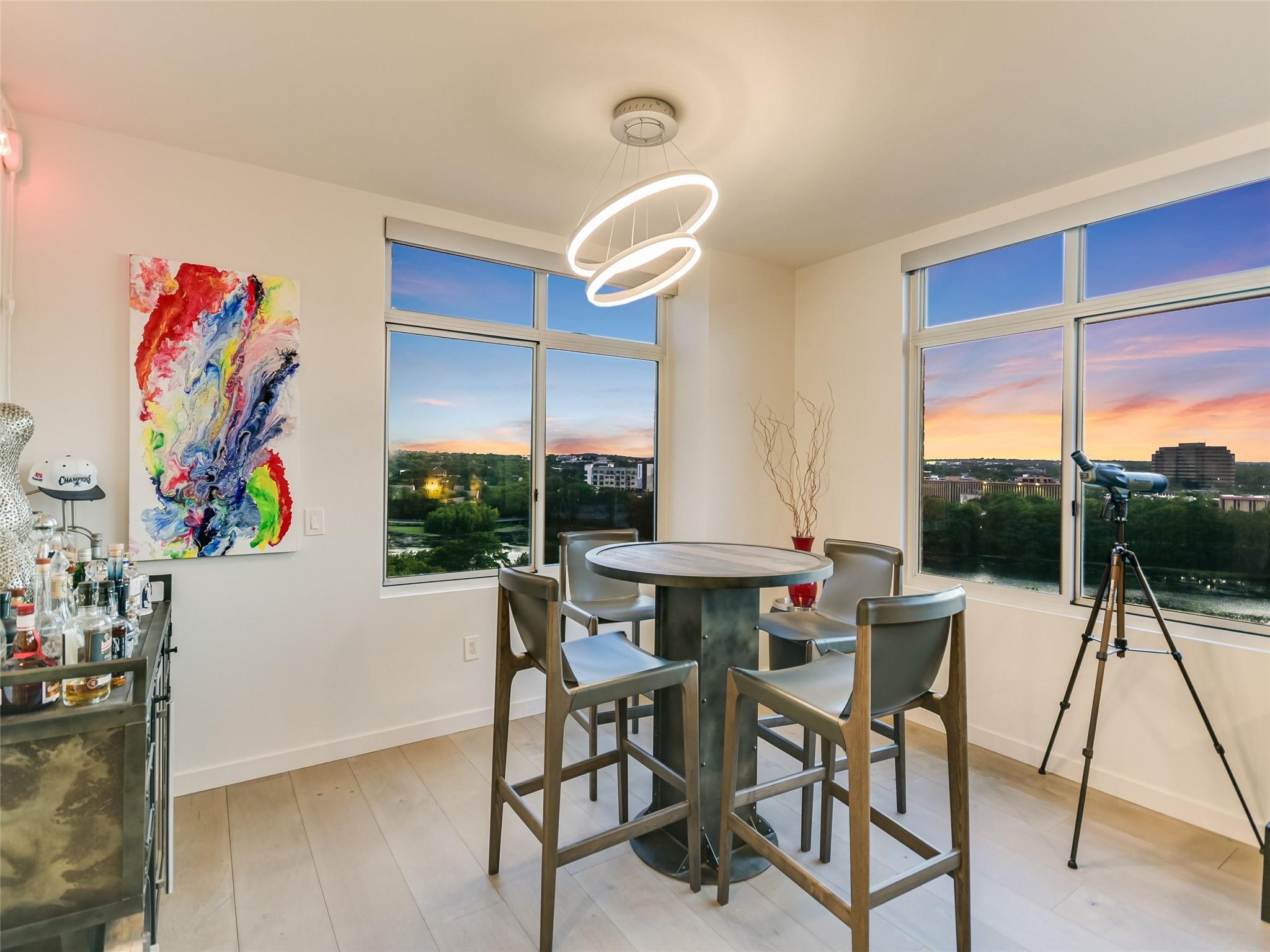 54 Rainey St # 922, Austin, TX 78701