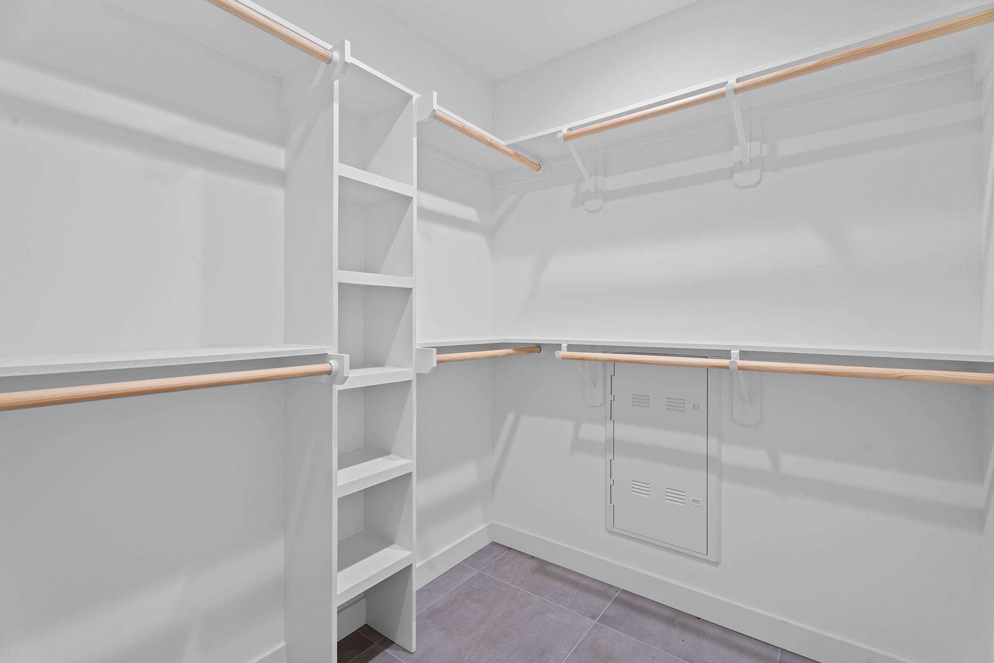 84 East Ave # 3401, Austin, TX 78701