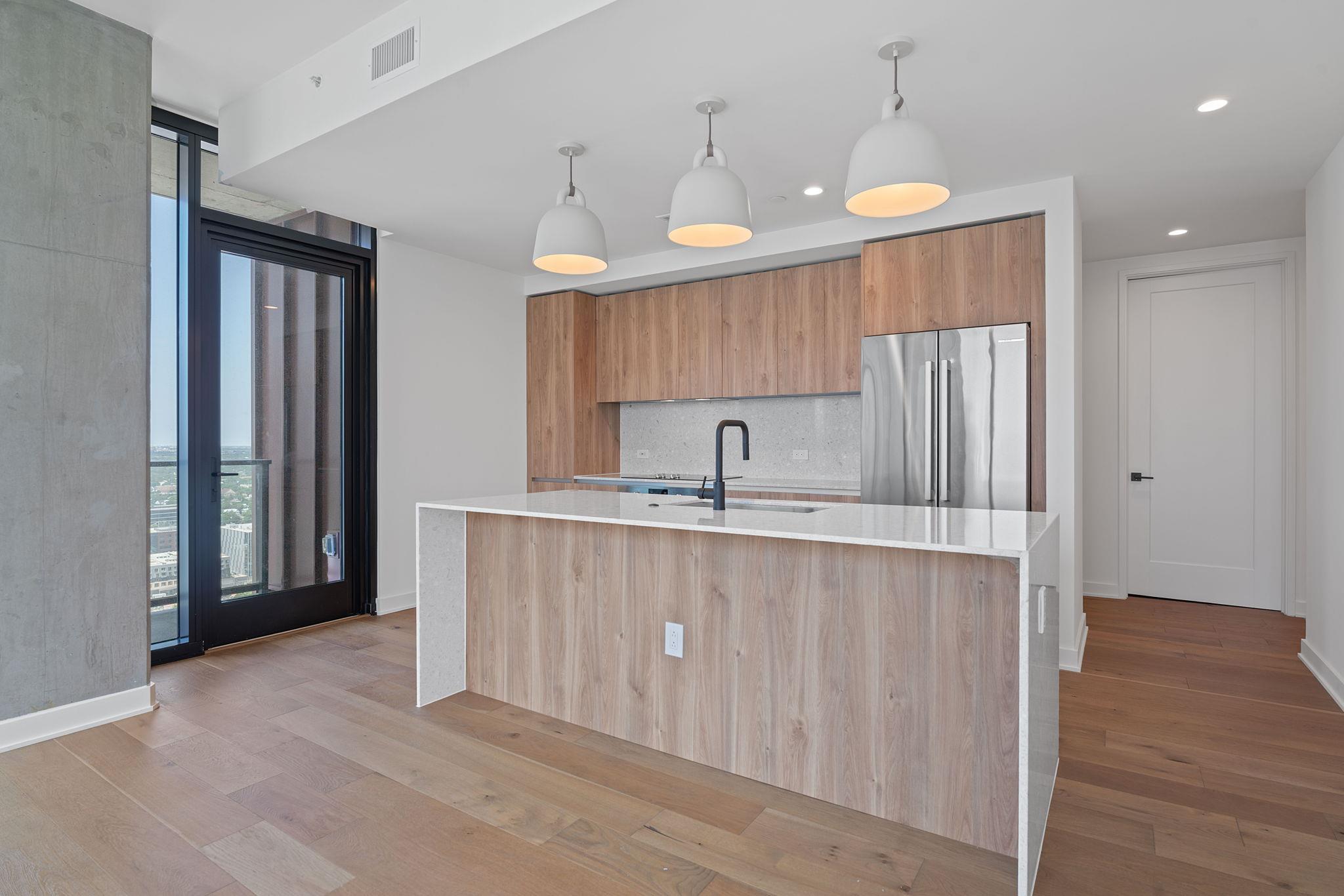 84 East Ave # 3401, Austin, TX 78701