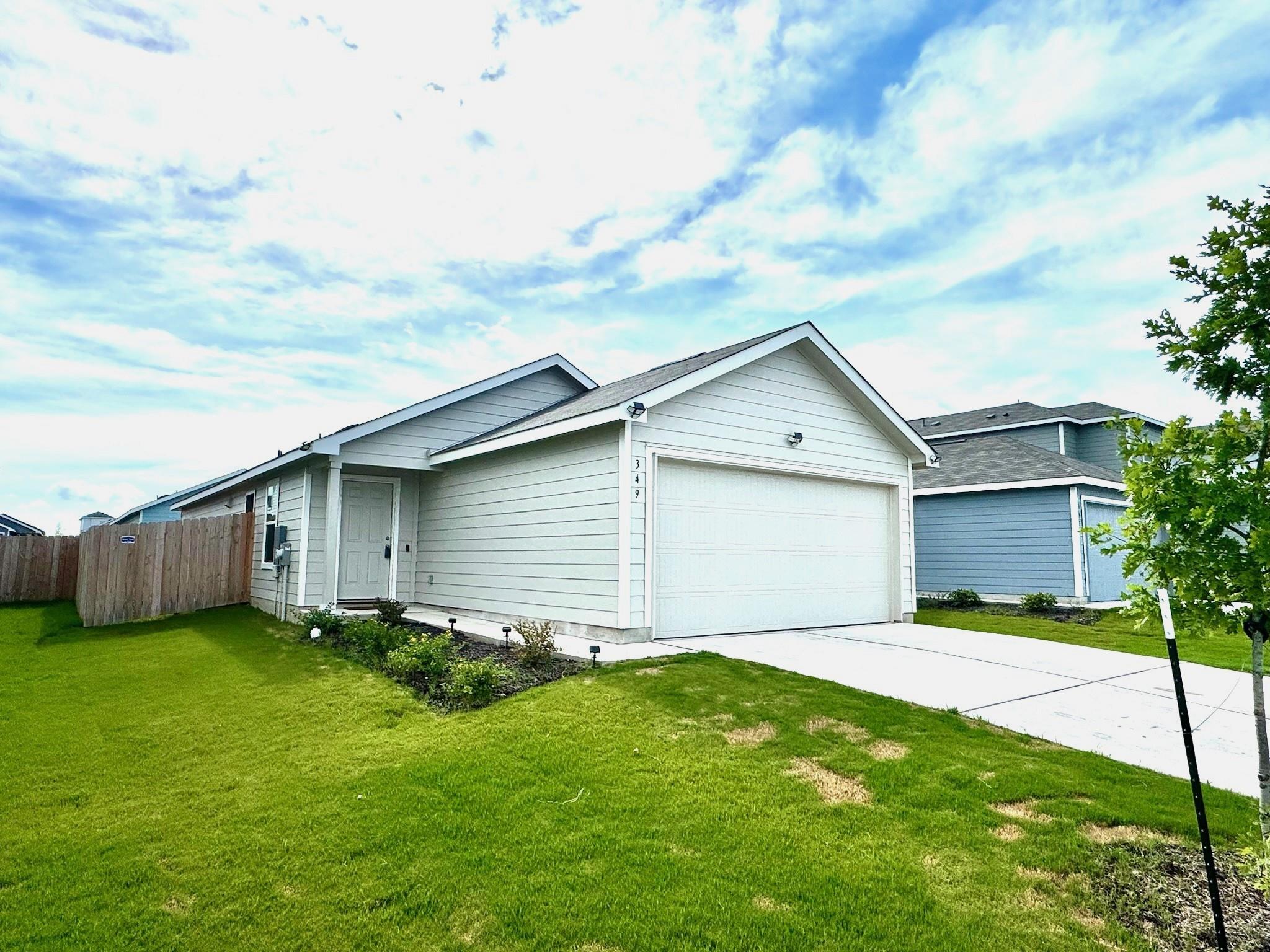 349 Marty Allen Loop, Jarrell, TX 76537