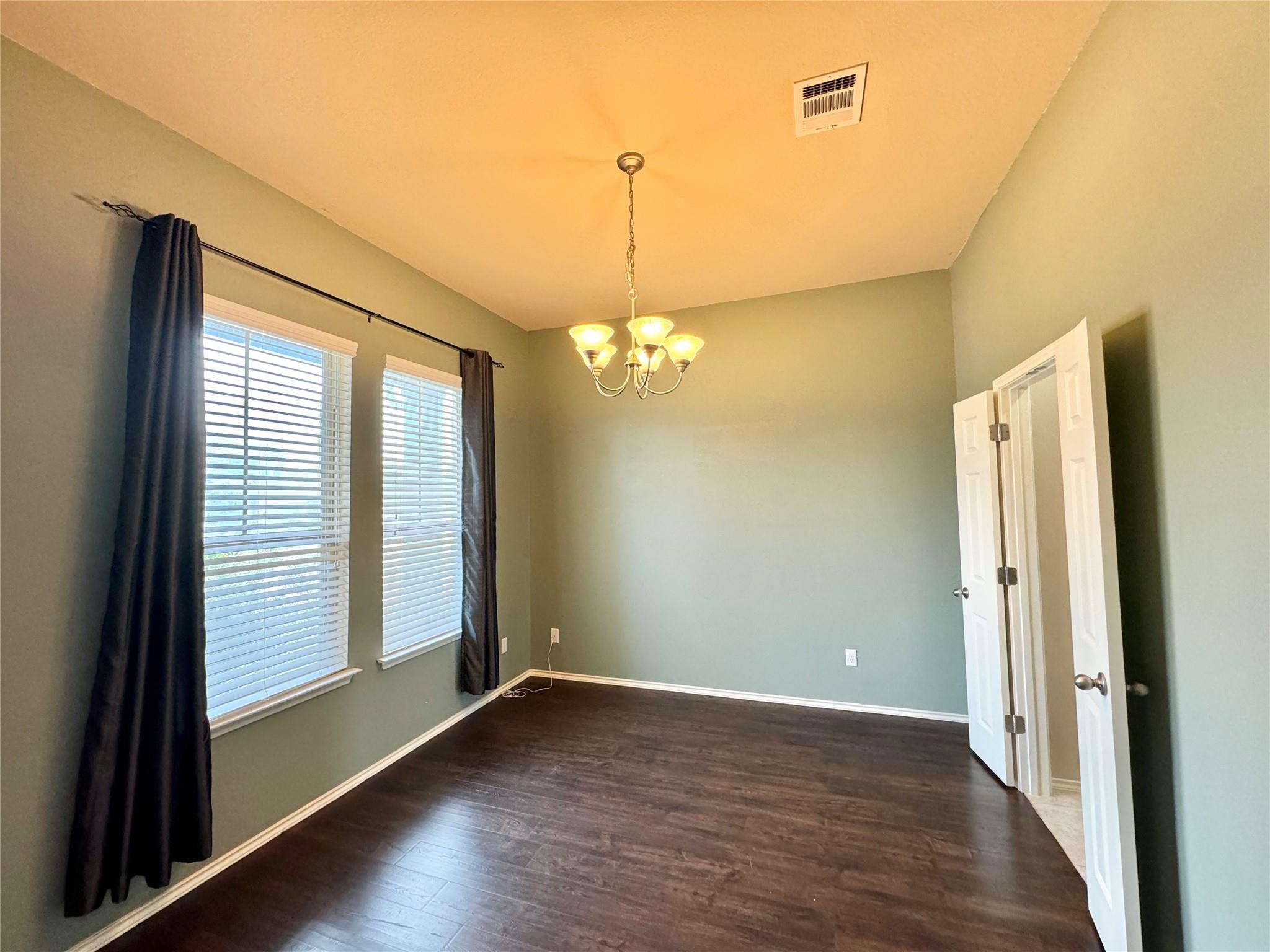 316 Peggy Dr, Liberty Hill, TX 78642