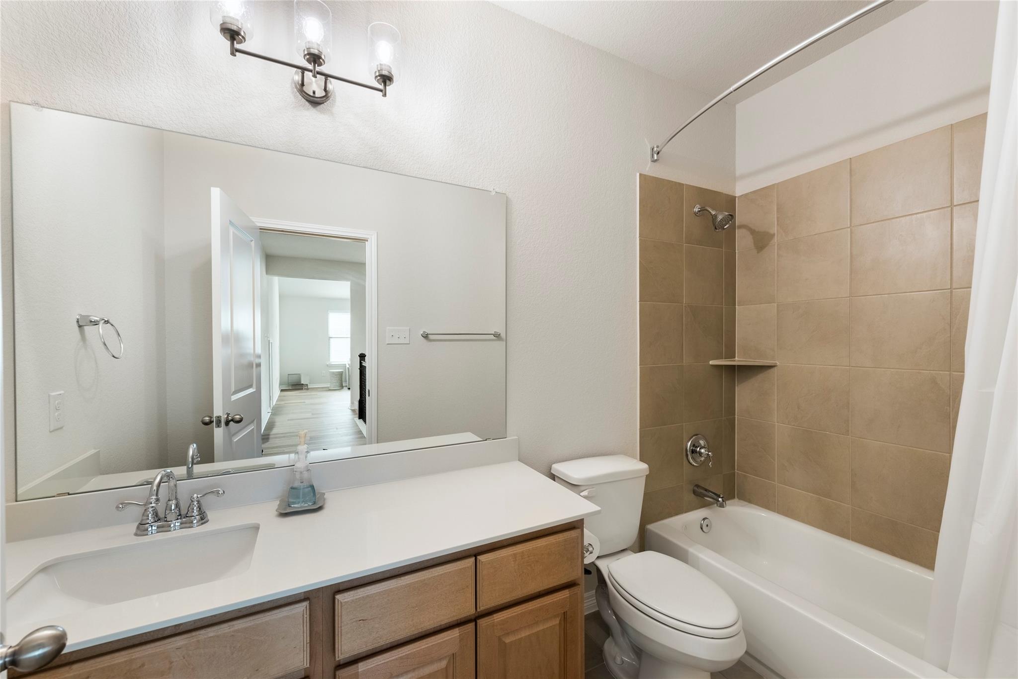 513 Echo Pass, Liberty Hill, TX 78642