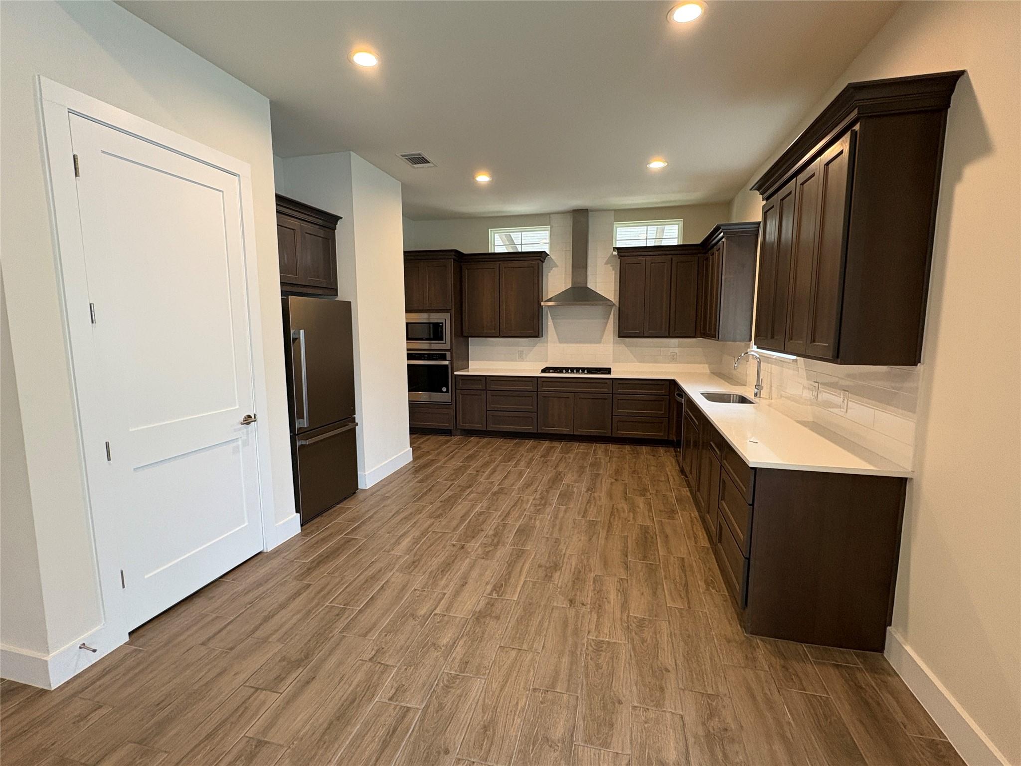 170 Bunker Ranch Blvd # 40, Dripping Springs, TX 78620