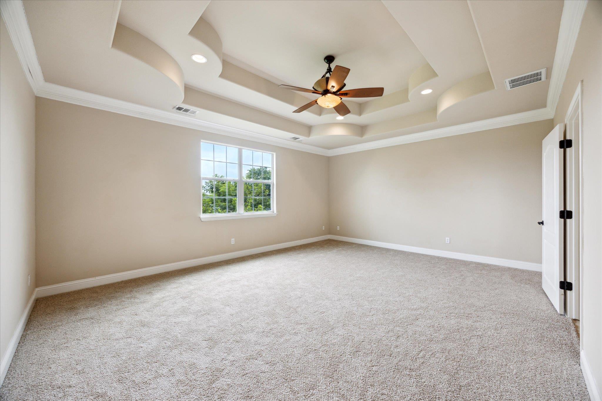 144 Escondido Dr, Del Valle, TX 78617