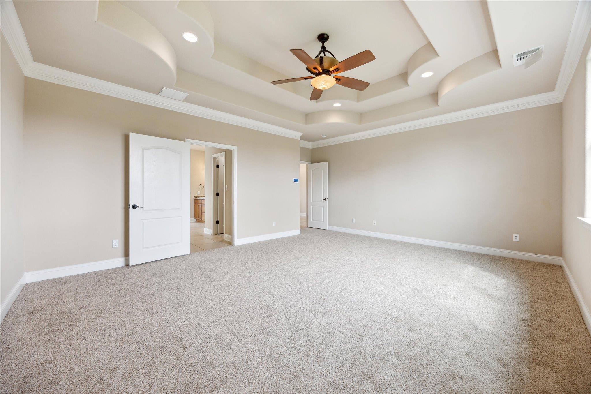 144 Escondido Dr, Del Valle, TX 78617