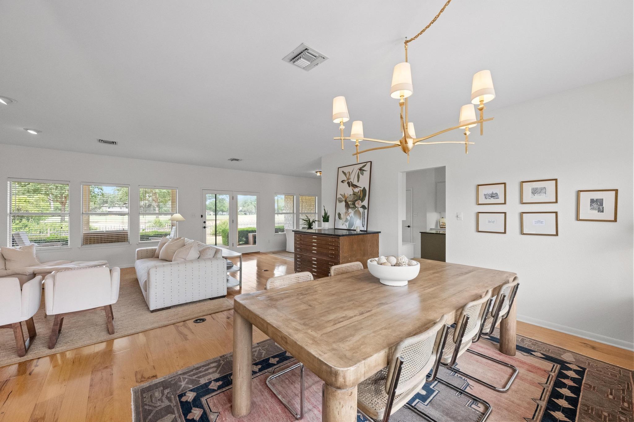 911 Vanguard St, Lakeway, TX 78734