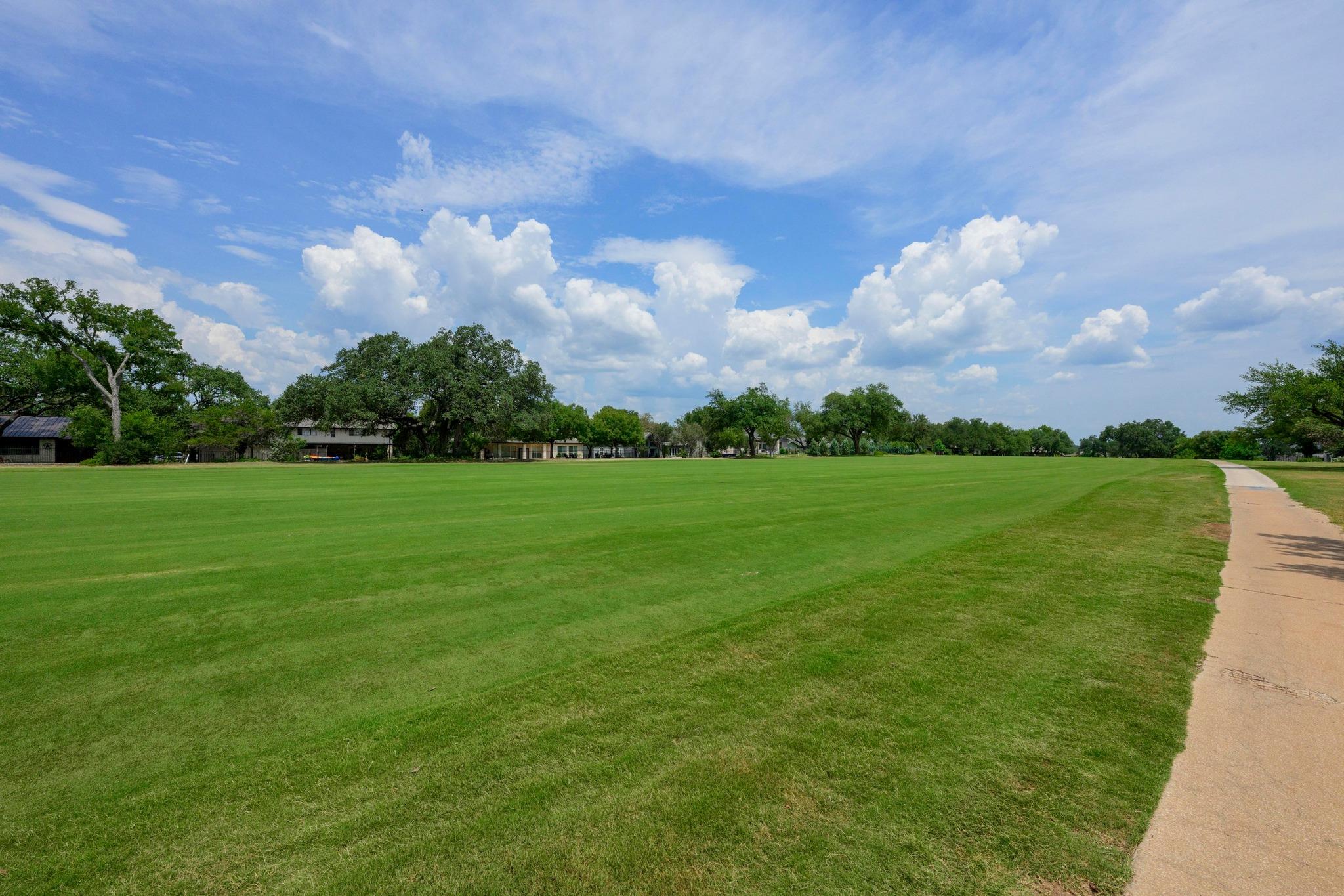 911 Vanguard St, Lakeway, TX 78734