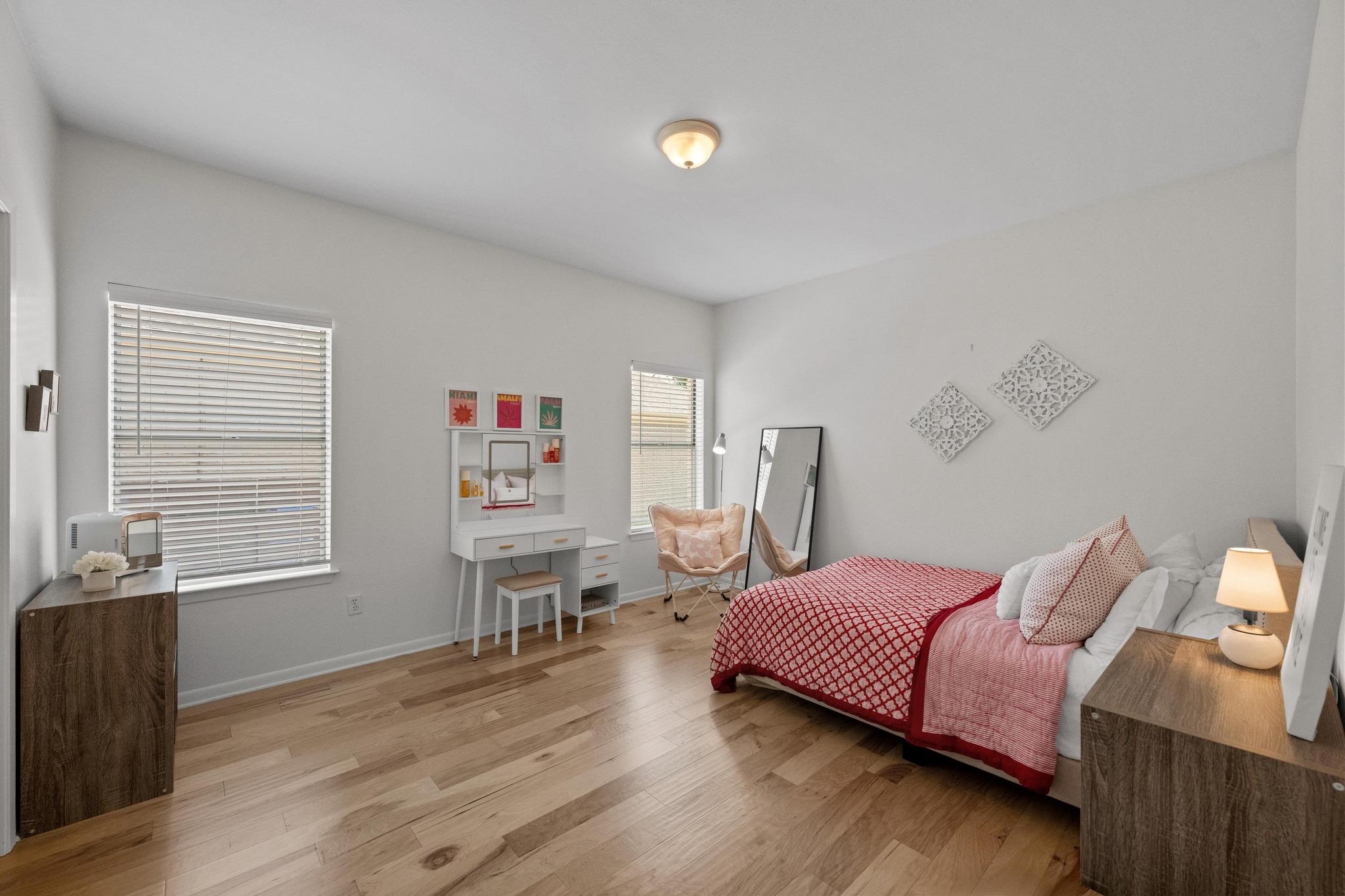 911 Vanguard St, Lakeway, TX 78734