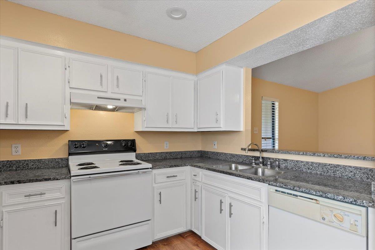 10616 Mellow Meadows Dr # 21C, Austin, TX 78750