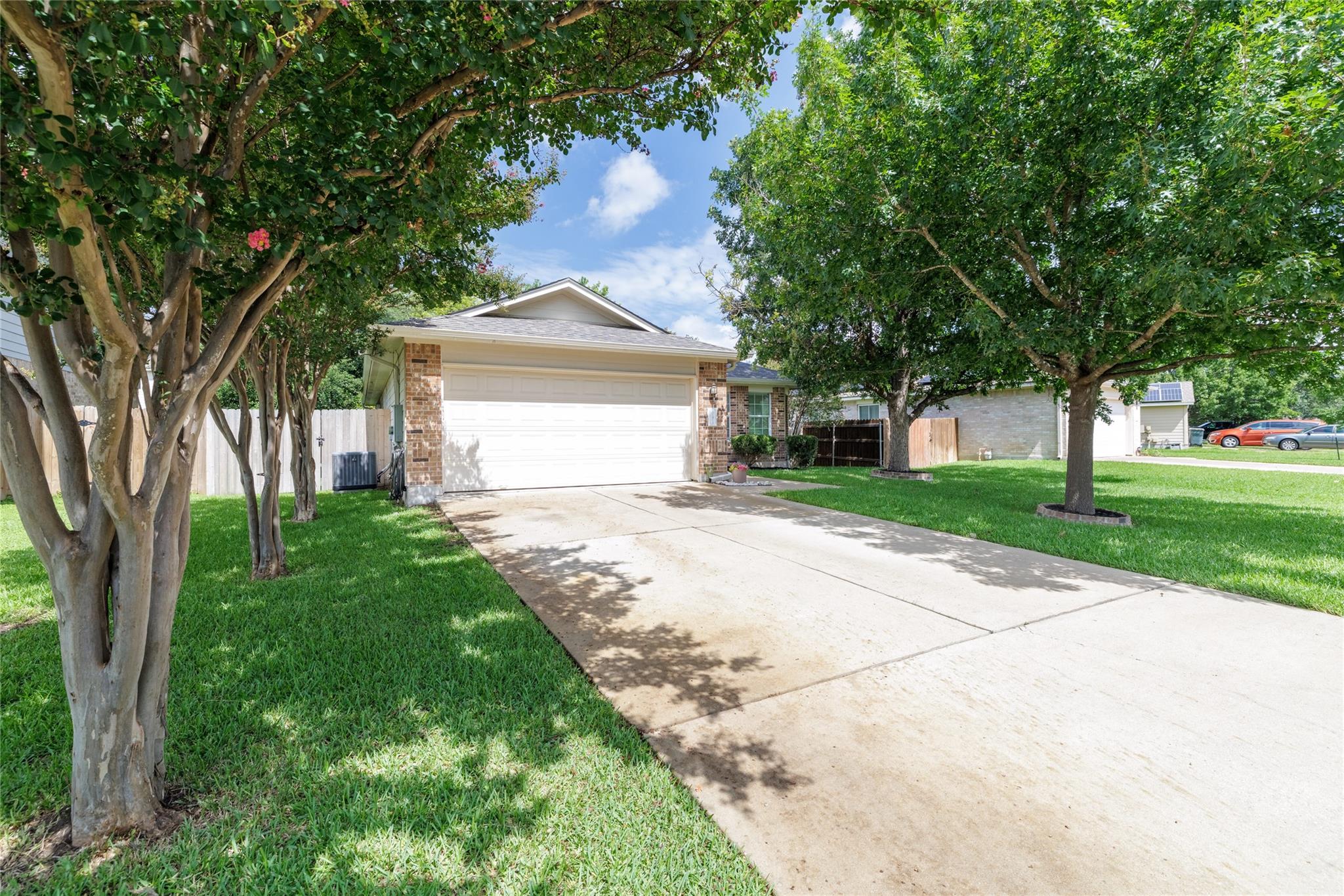 1414 Newbury St, Georgetown, TX 78626