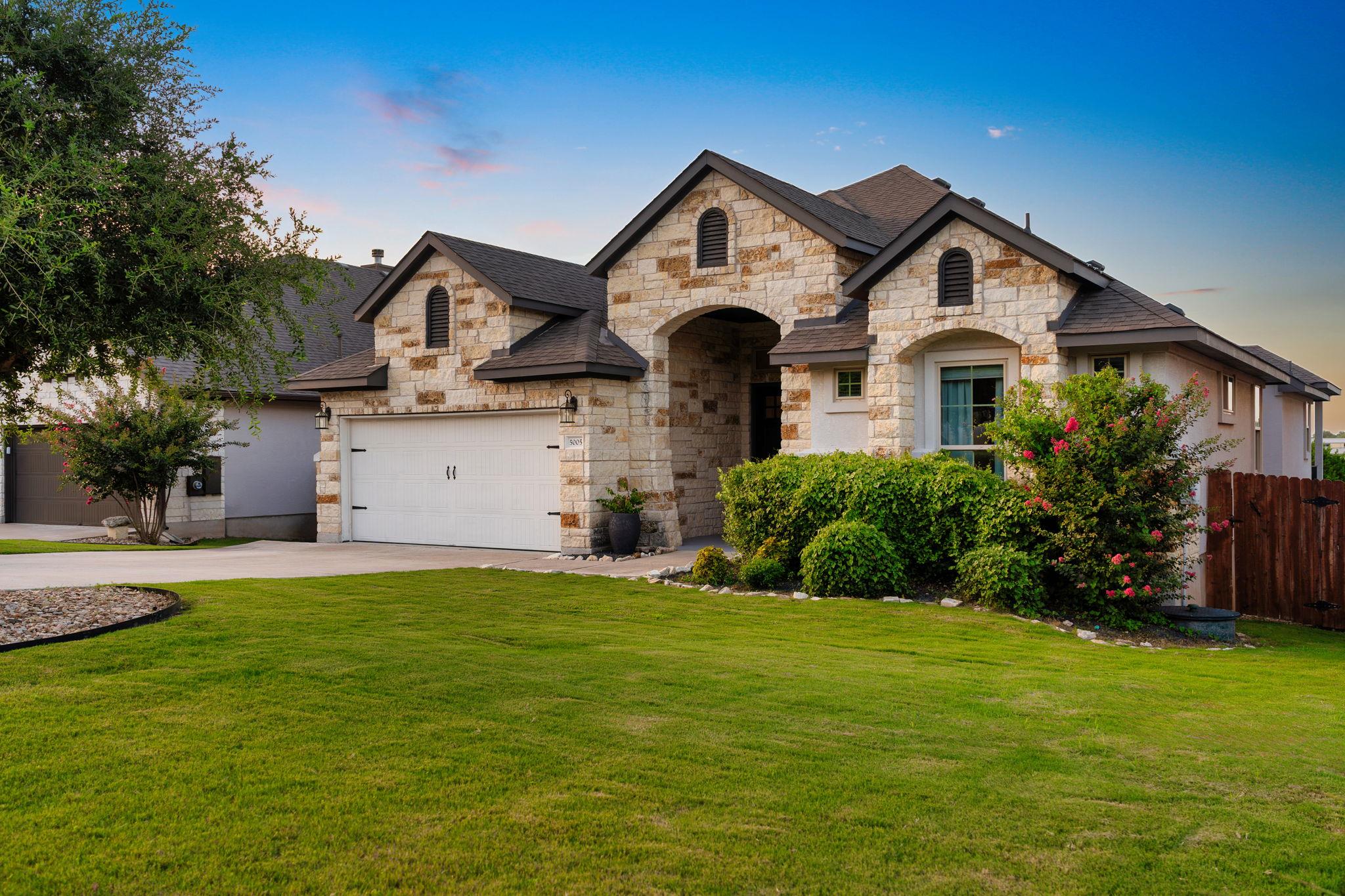 5005 Buchanan Draw Rd, Austin, TX 78738
