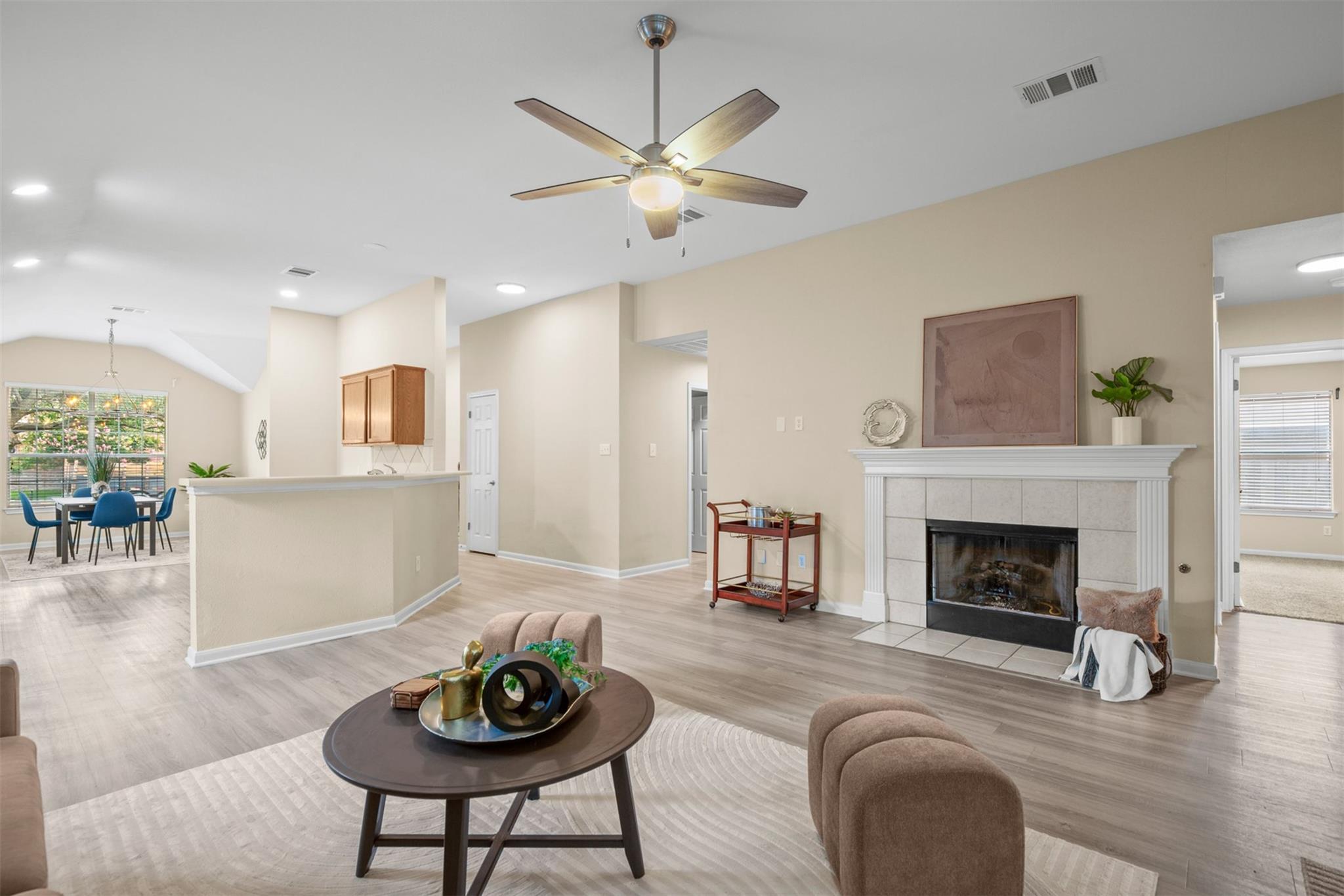 301 River Crossing Trl, Round Rock, TX 78665
