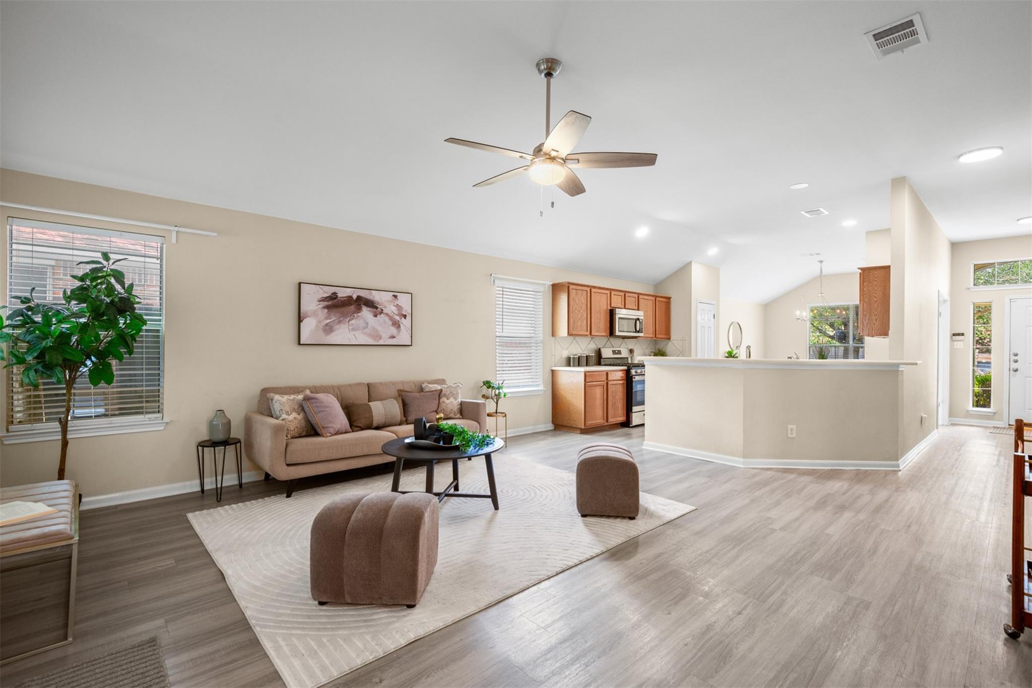 301 River Crossing Trl, Round Rock, TX 78665