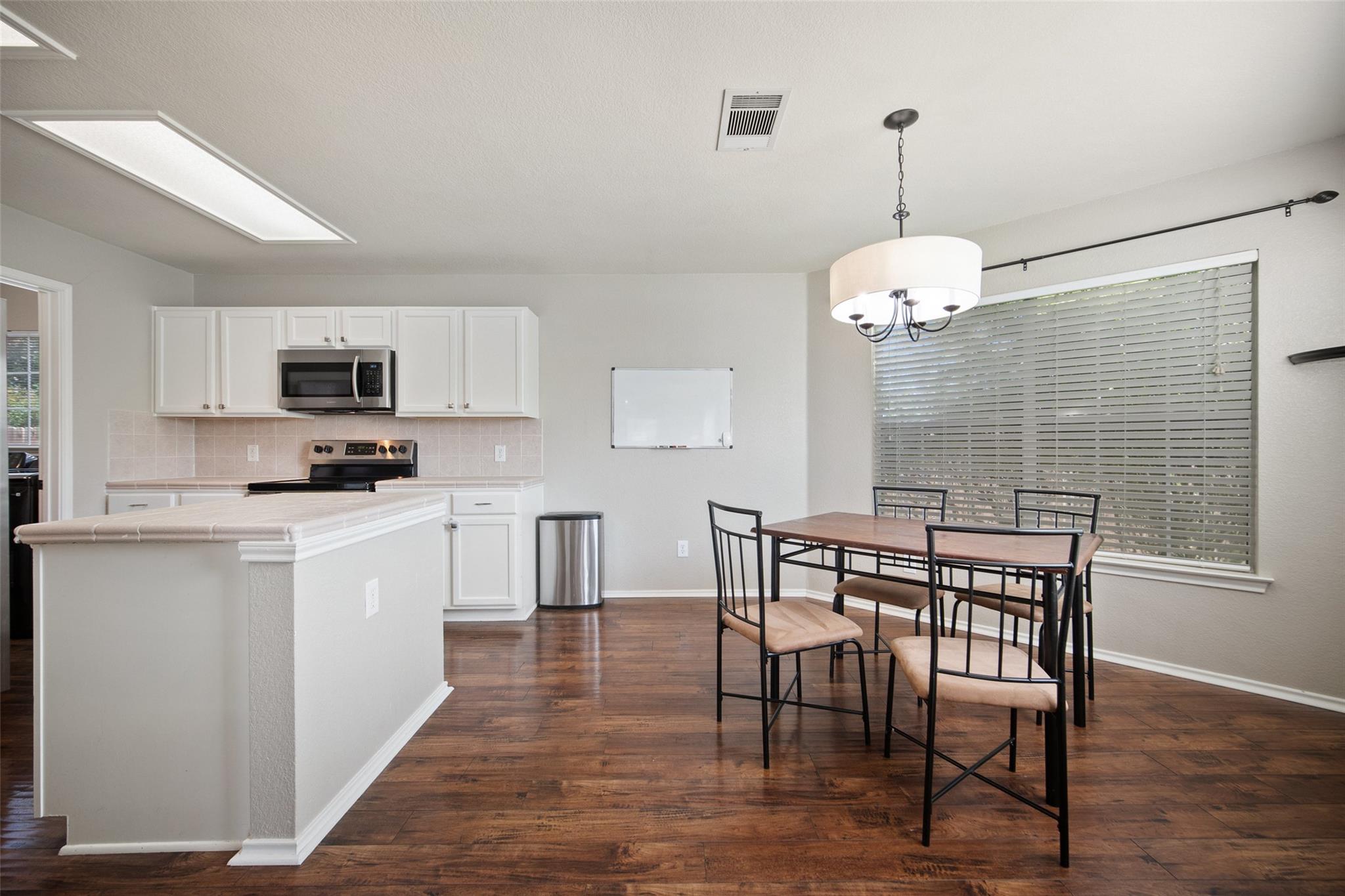 308 Sunny Brook Dr, Leander, TX 78641